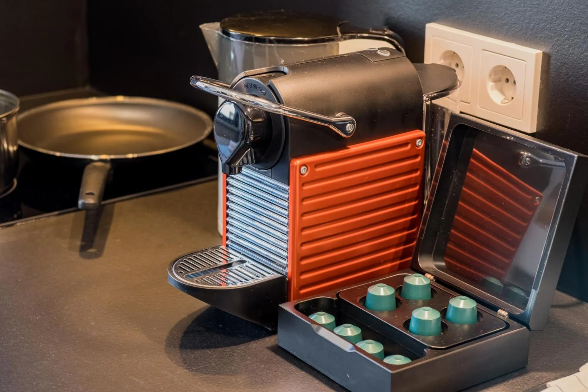 Coffee/tea facilities in Nena Apartments Moritzplatz