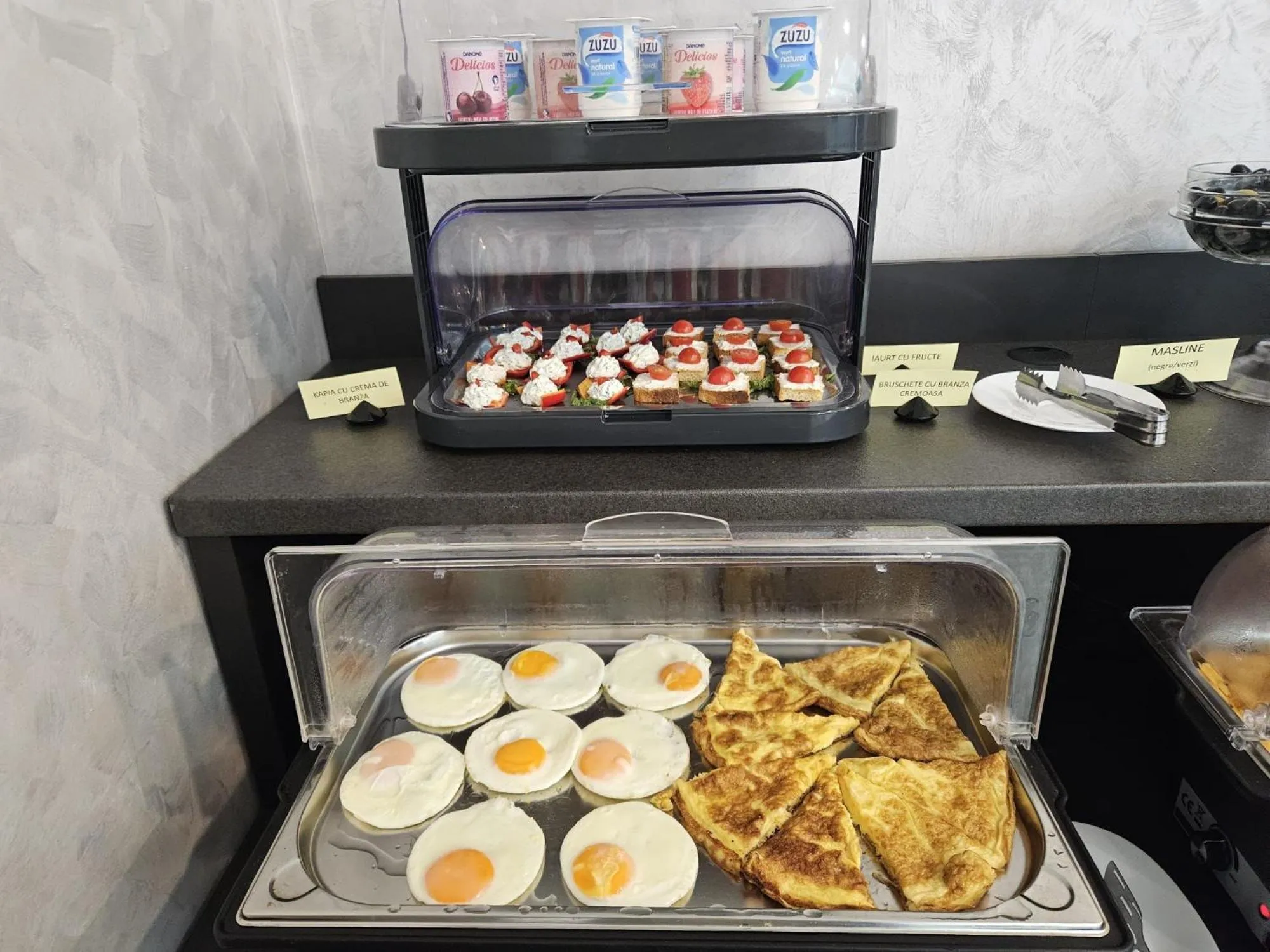 Dining area in Hotel Javu