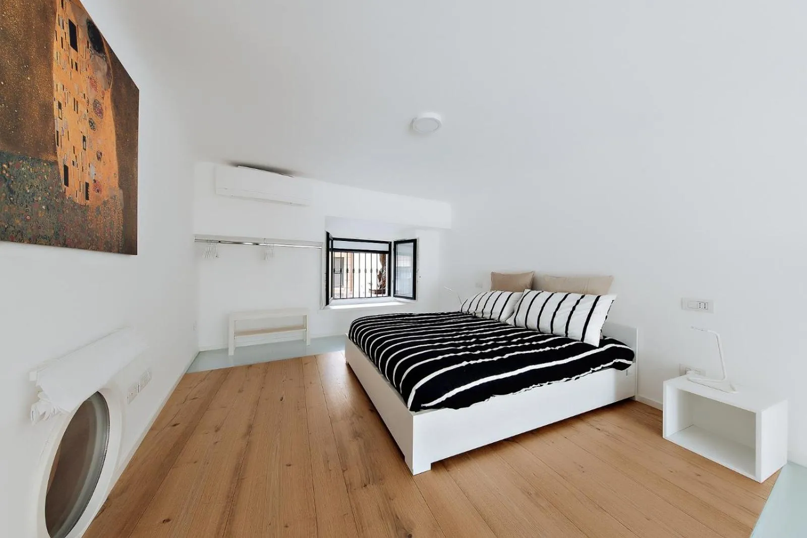 Bedroom, Bed in Luxury Loft Milano Castello
