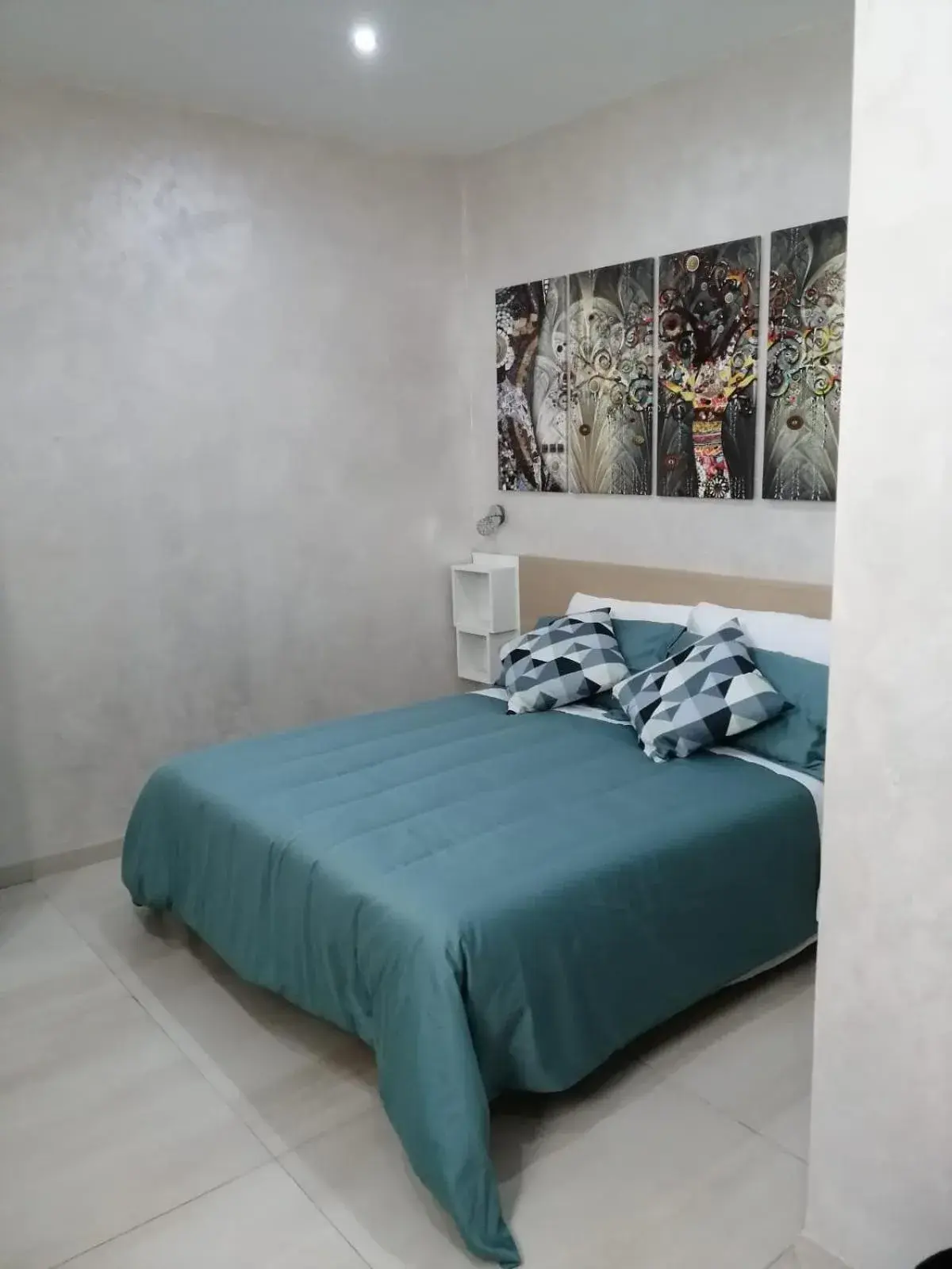 Queen Room - single occupancy in B&b Ilary Home Queen Room - single occupancy in B&b Ilary Home