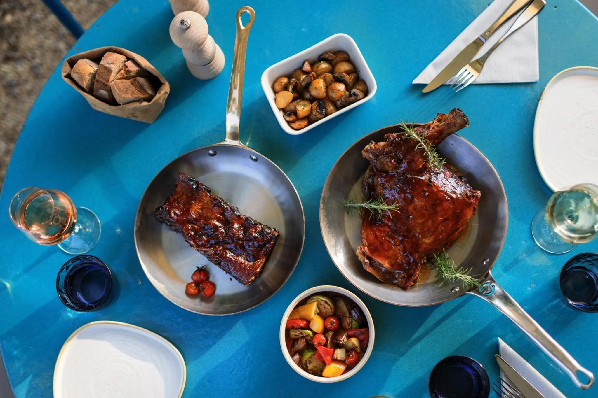 Restaurant/places to eat in LOU CALEN