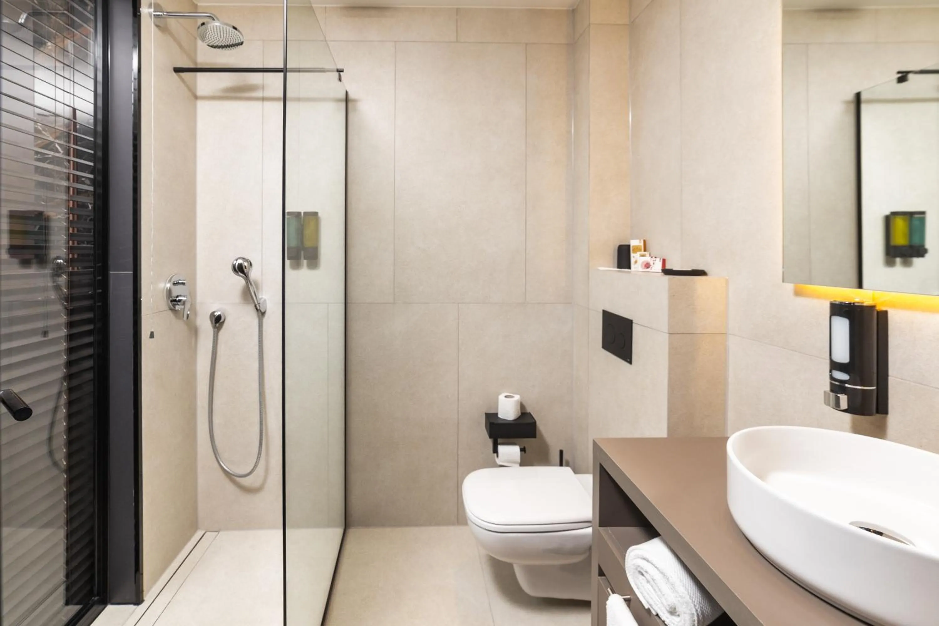 Bathroom in Hotel Opera