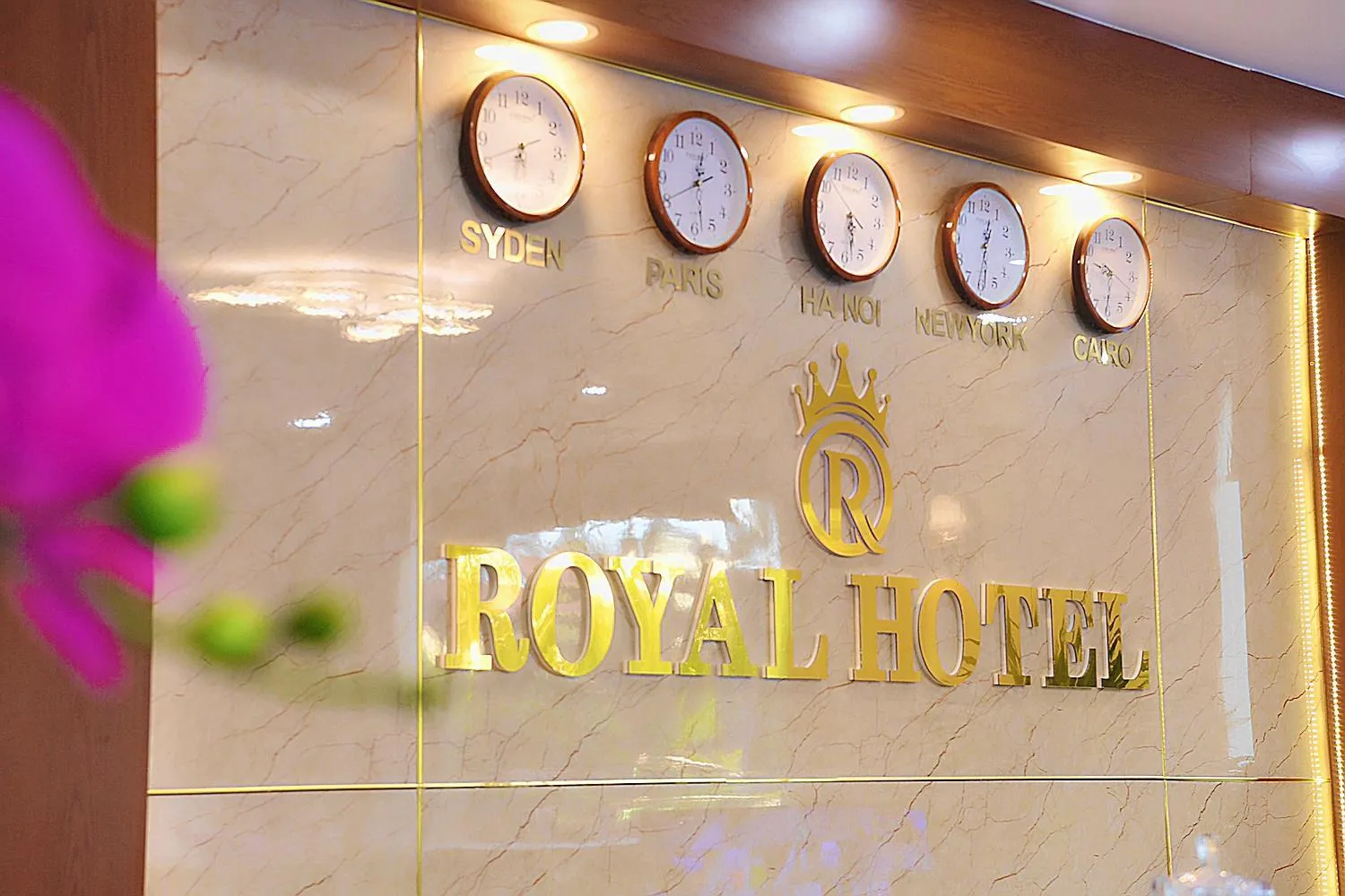 Lobby or reception in Hotel Royal II