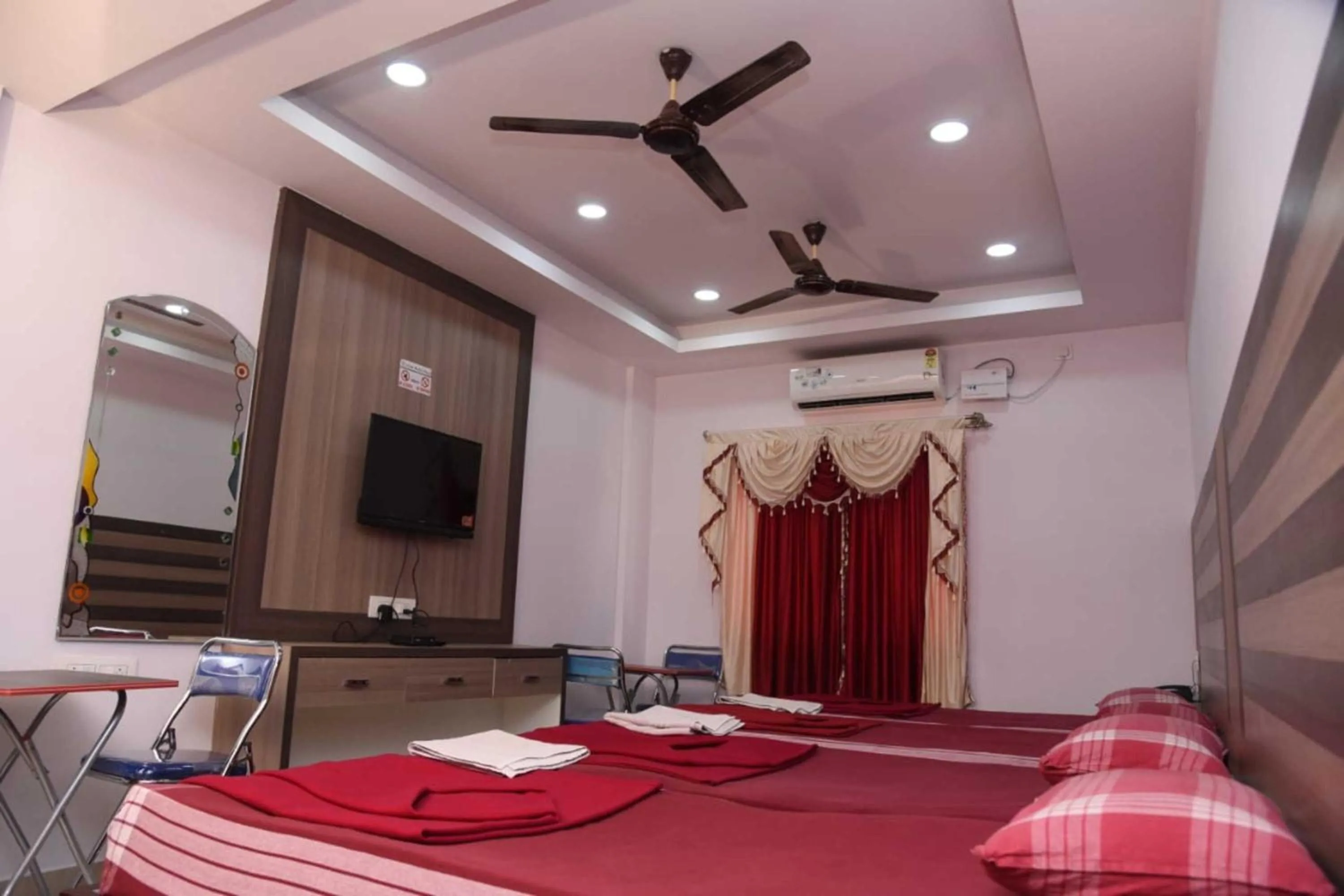 TV and multimedia, Bed in Star Bliss Plaza