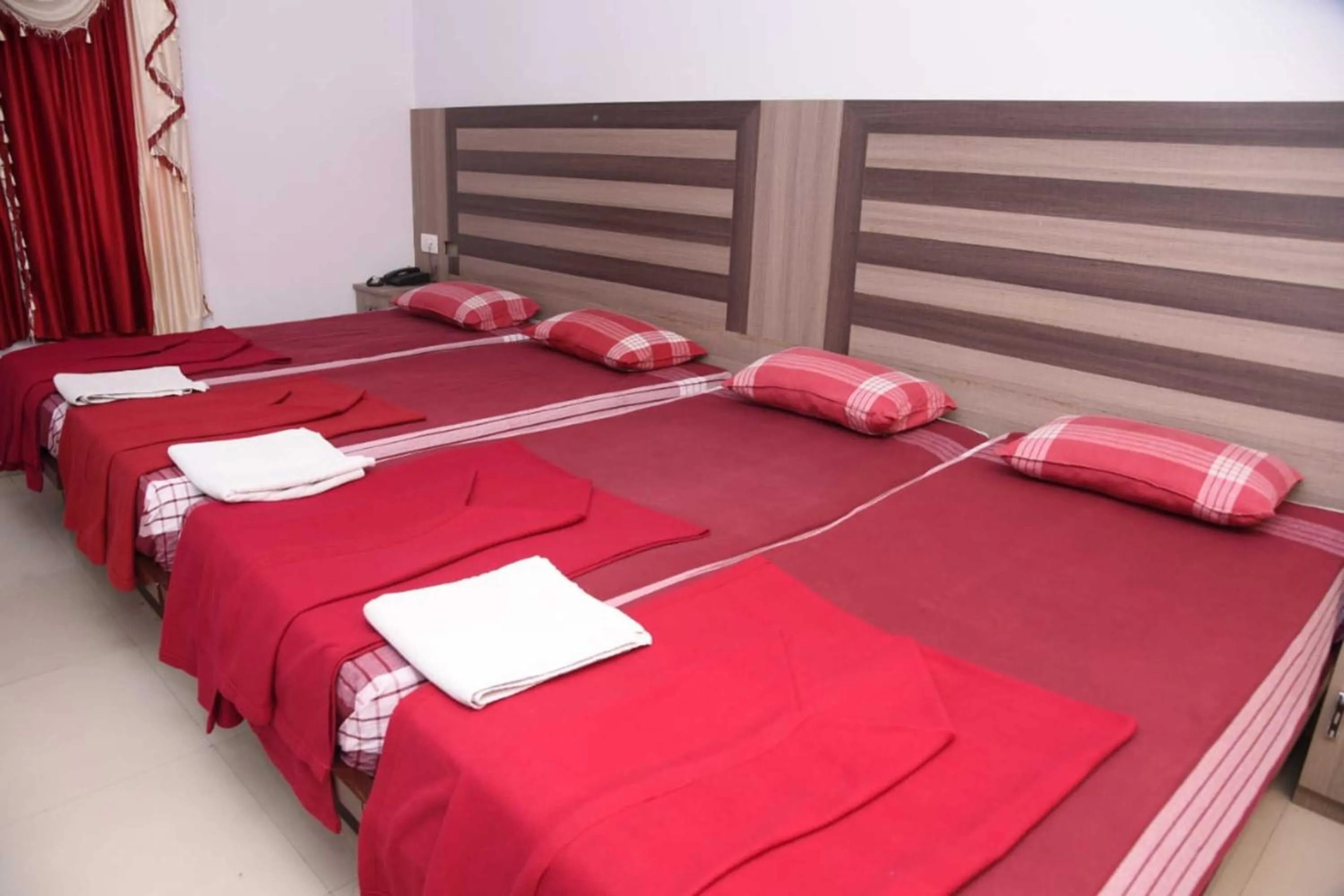 Photo of the whole room, Bed in Star Bliss Plaza