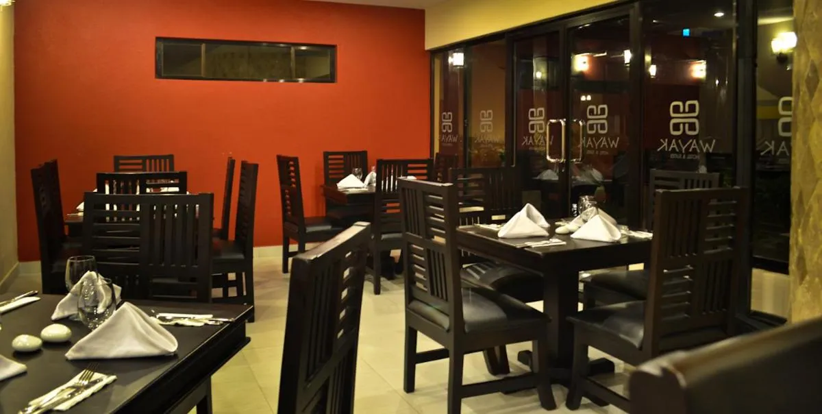 Restaurant/places to eat in Wayak Hotel