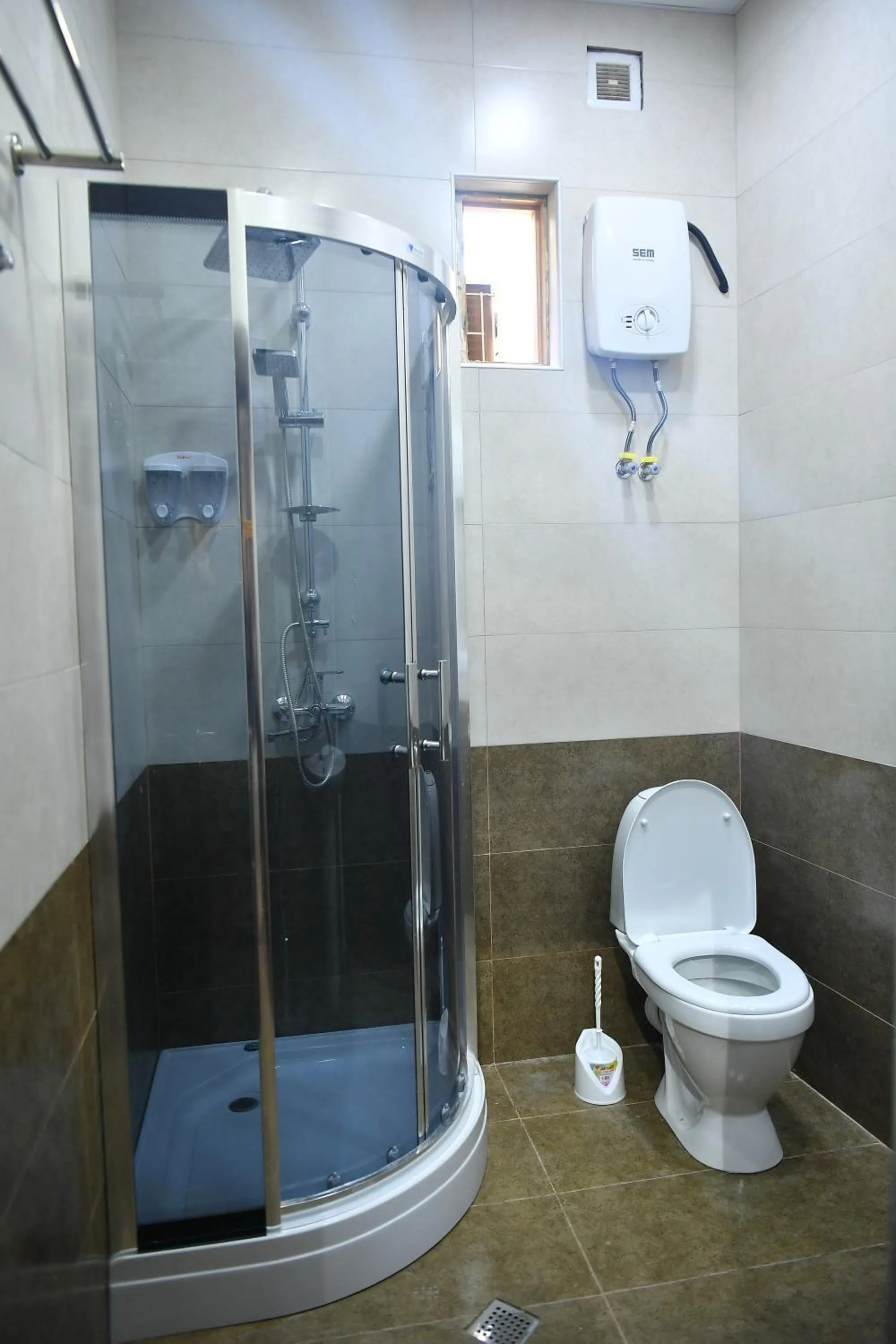 Toilet in CapsulePlus