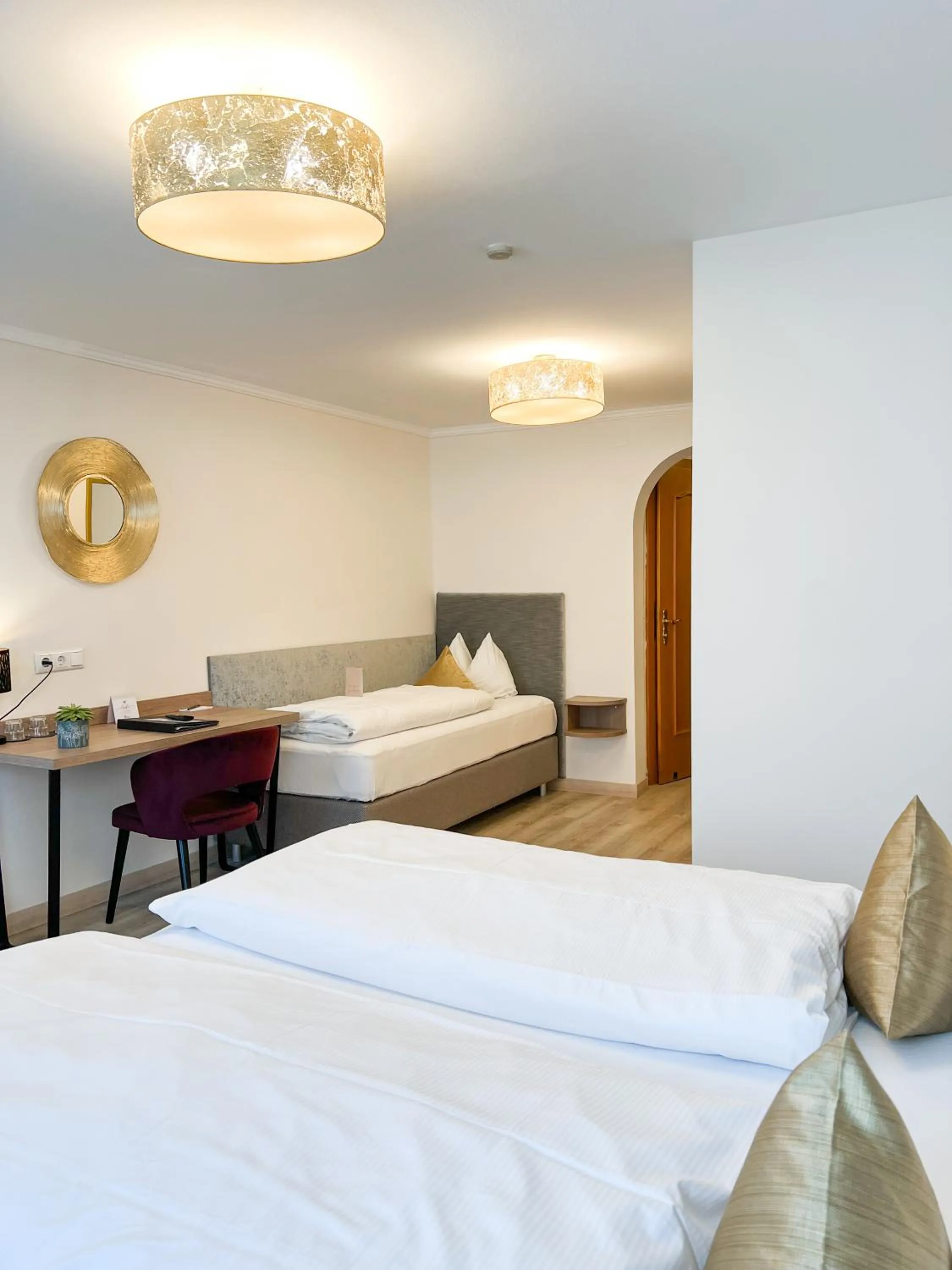 Photo of the whole room, Bed in Cityhotel Trumer Stube