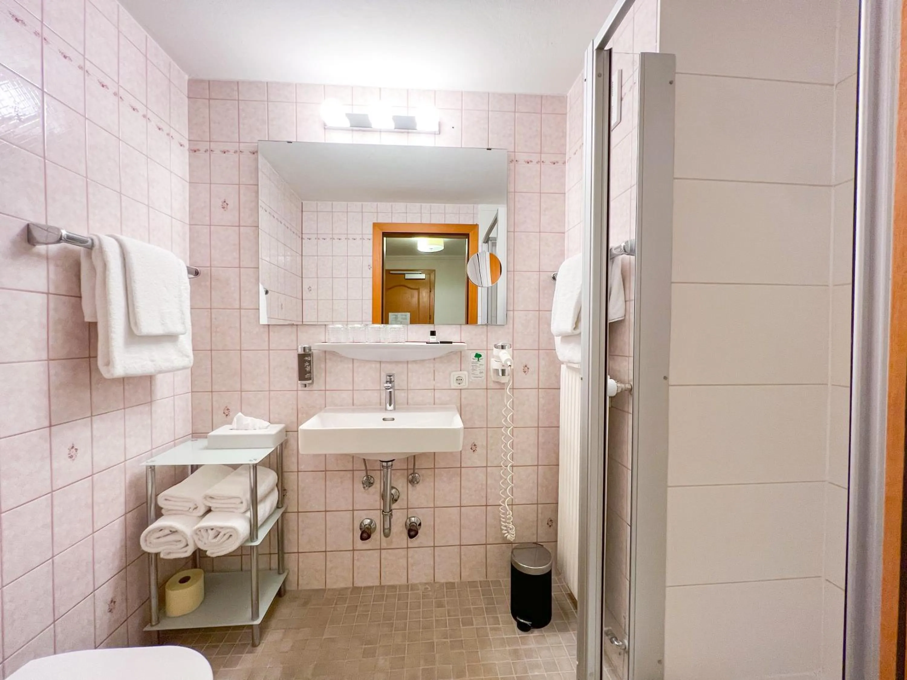 Bathroom in Cityhotel Trumer Stube