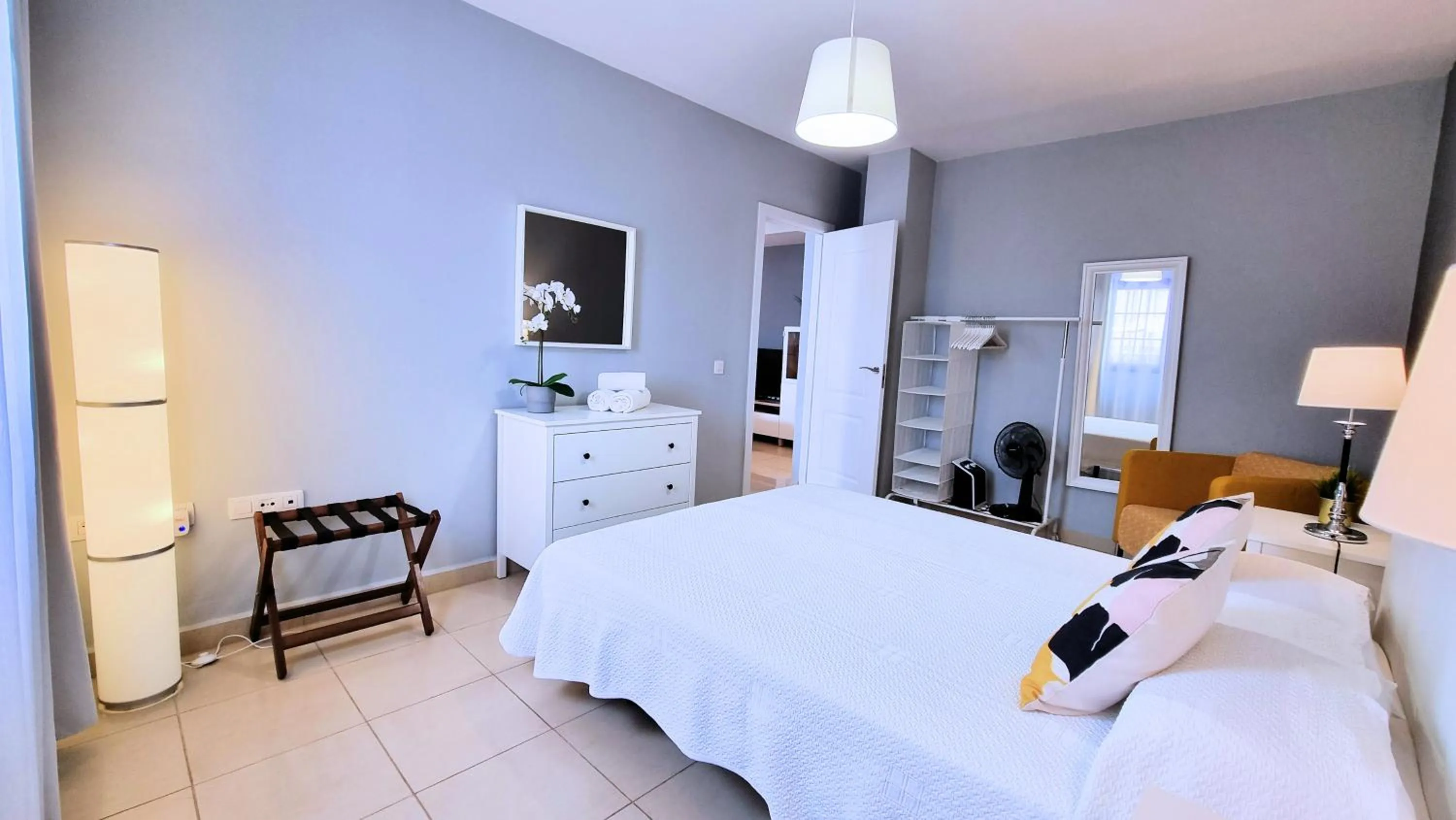 Bed in Caléndula Beach 1ºLinea mar