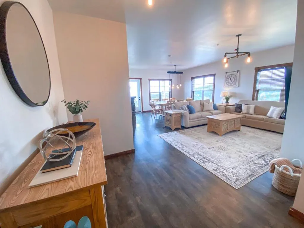 Remodeled Ski In-Out - 305 Soaring Eagle - Luxury!