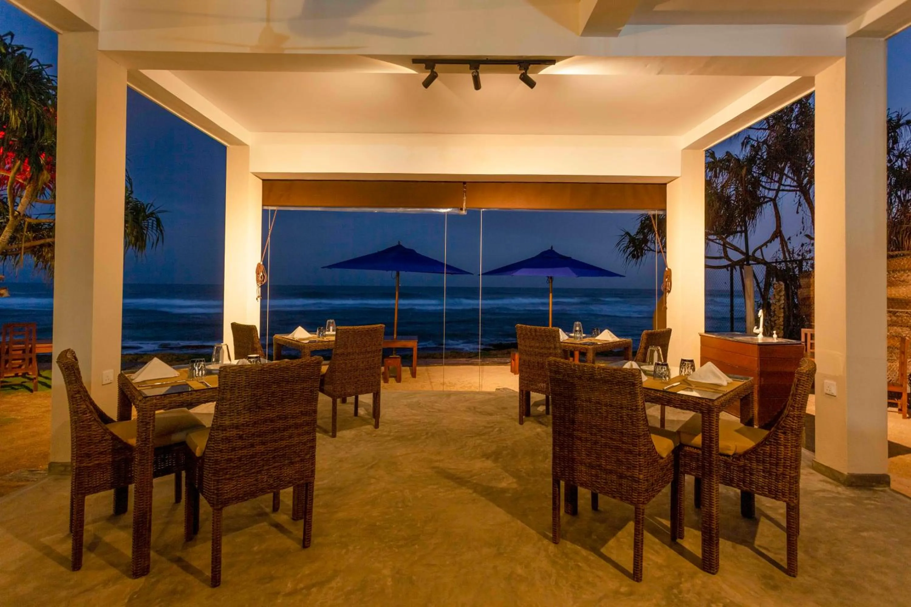 Restaurant/places to eat in Beach & Bliss Mirissa