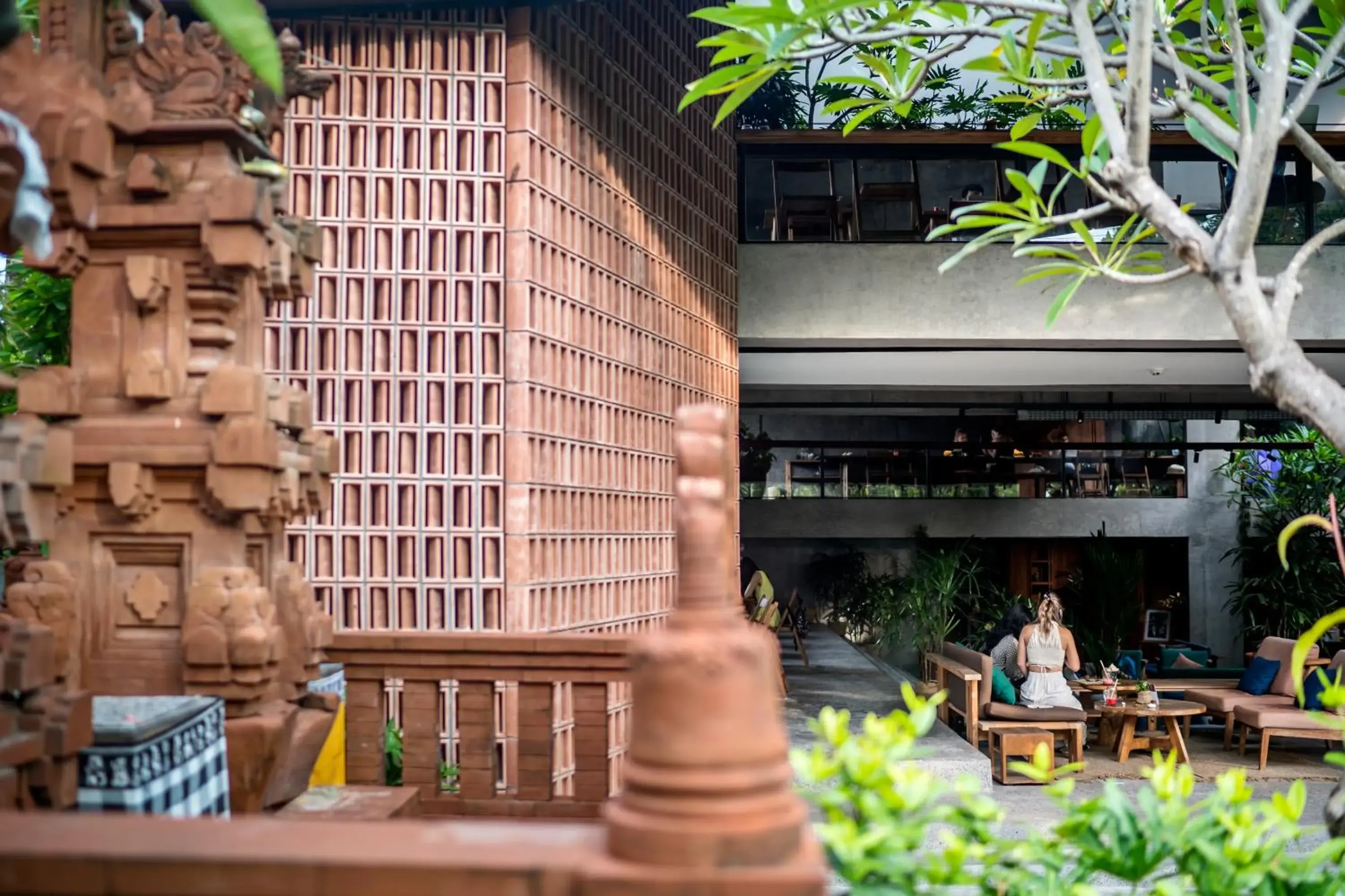 Restaurant/places to eat in Blossom Eco Luxe Villas by Ekosistem Restaurant/places to eat in Blossom Eco Luxe Villas by Ekosistem