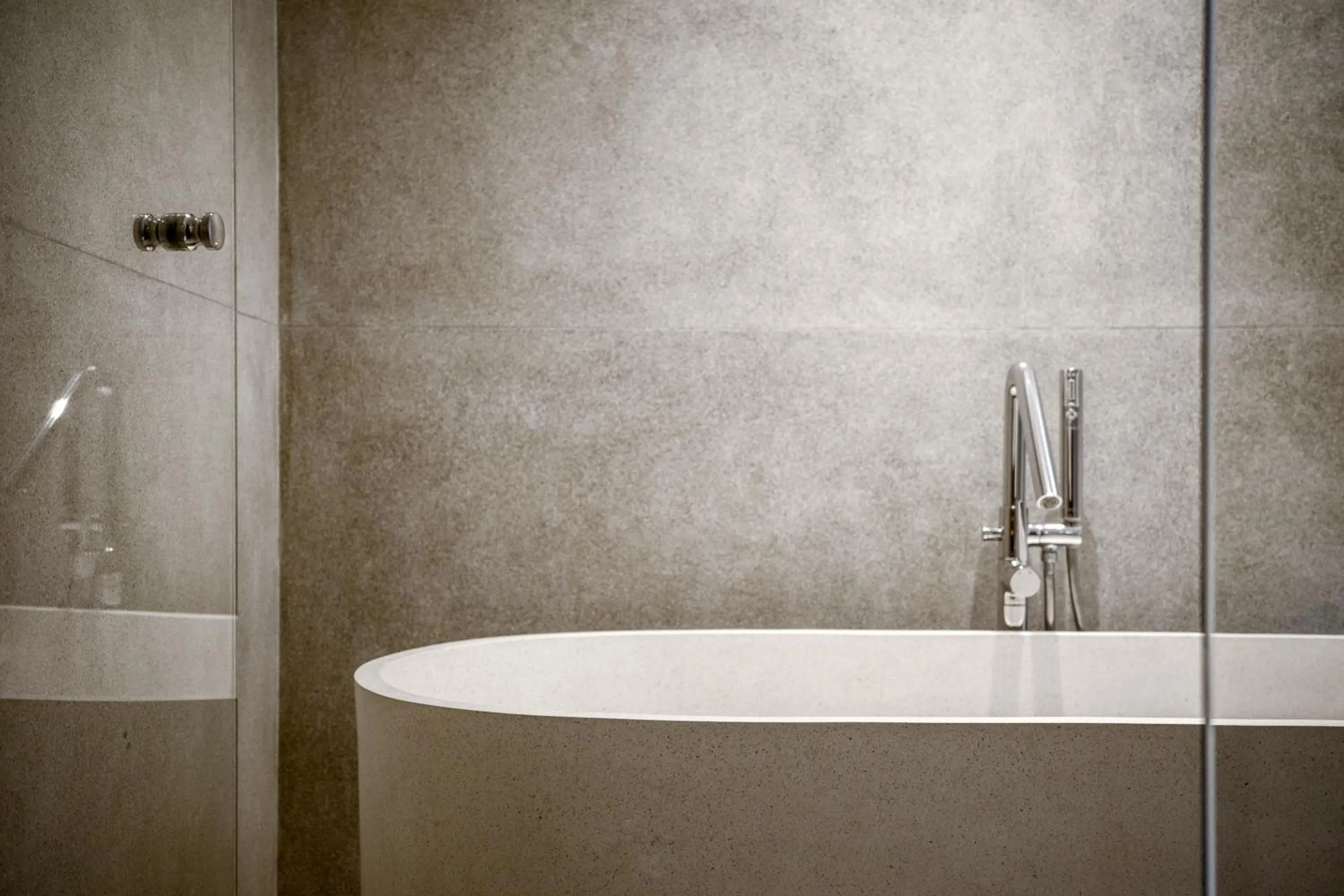 Shower in Blossom Eco Luxe Villas by Ekosistem