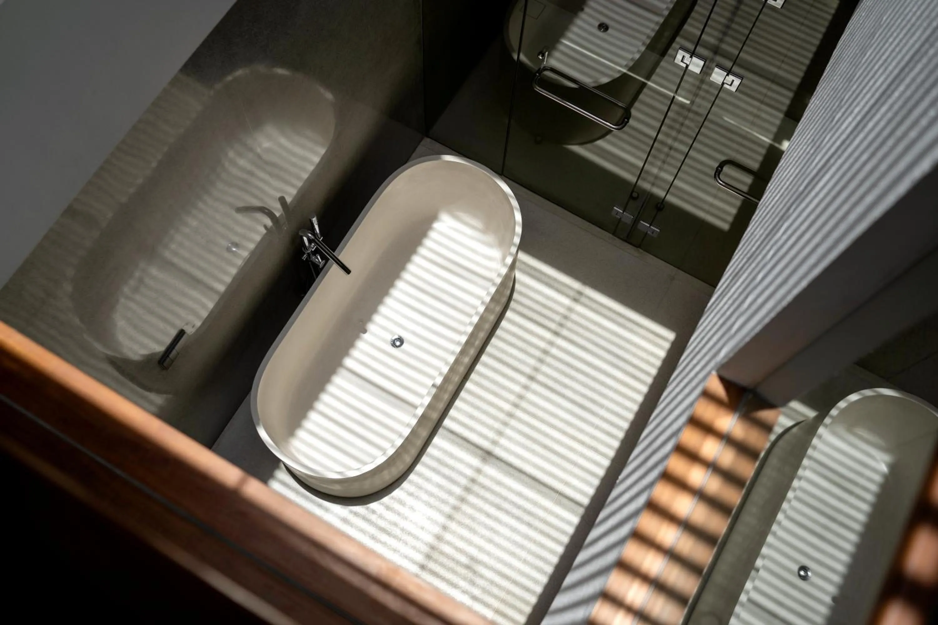 Bath in Blossom Eco Luxe Villas by Ekosistem