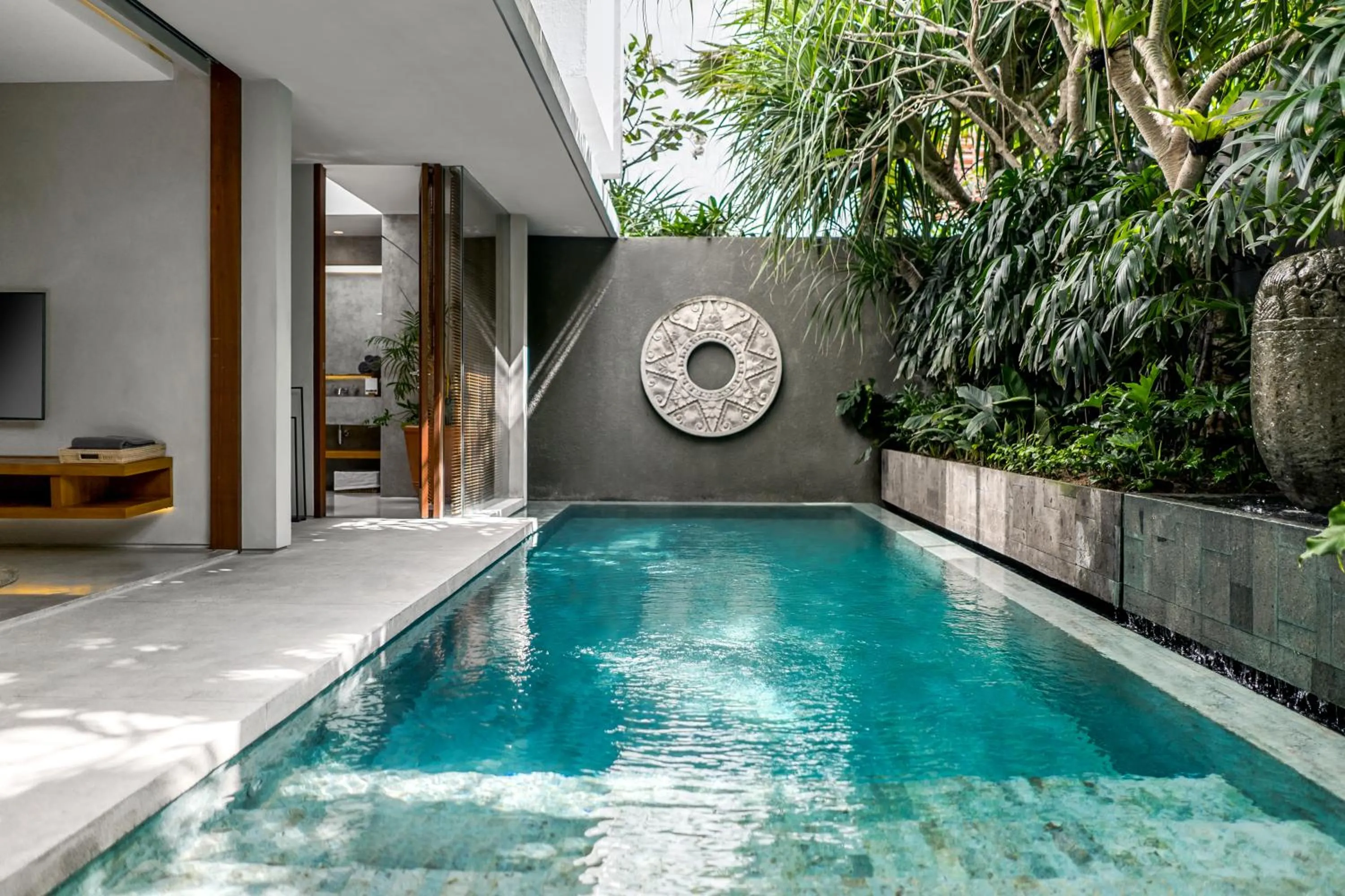 Swimming pool in Blossom Eco Luxe Villas by Ekosistem