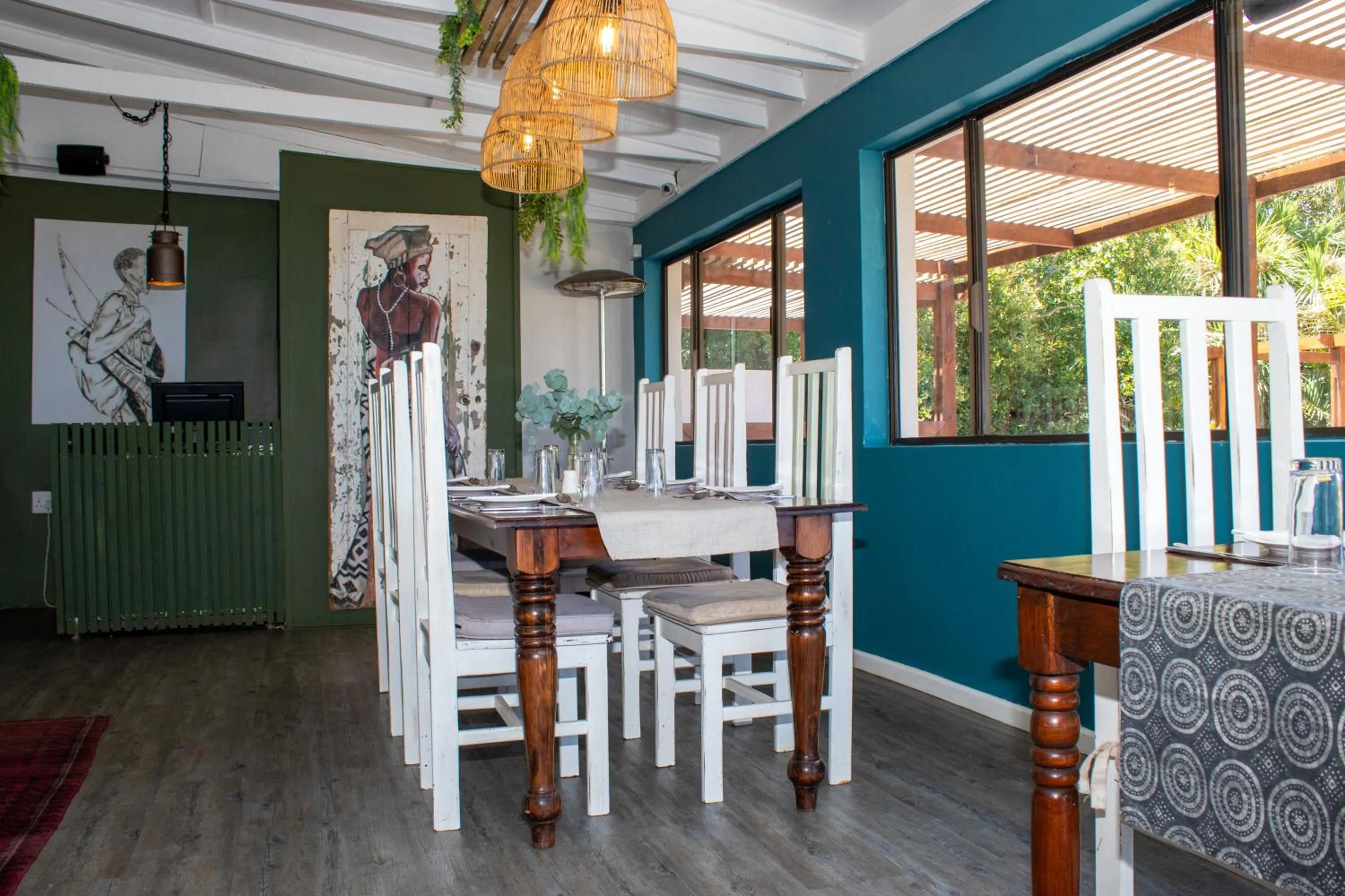 Restaurant/places to eat in Misty Mountain Reserve