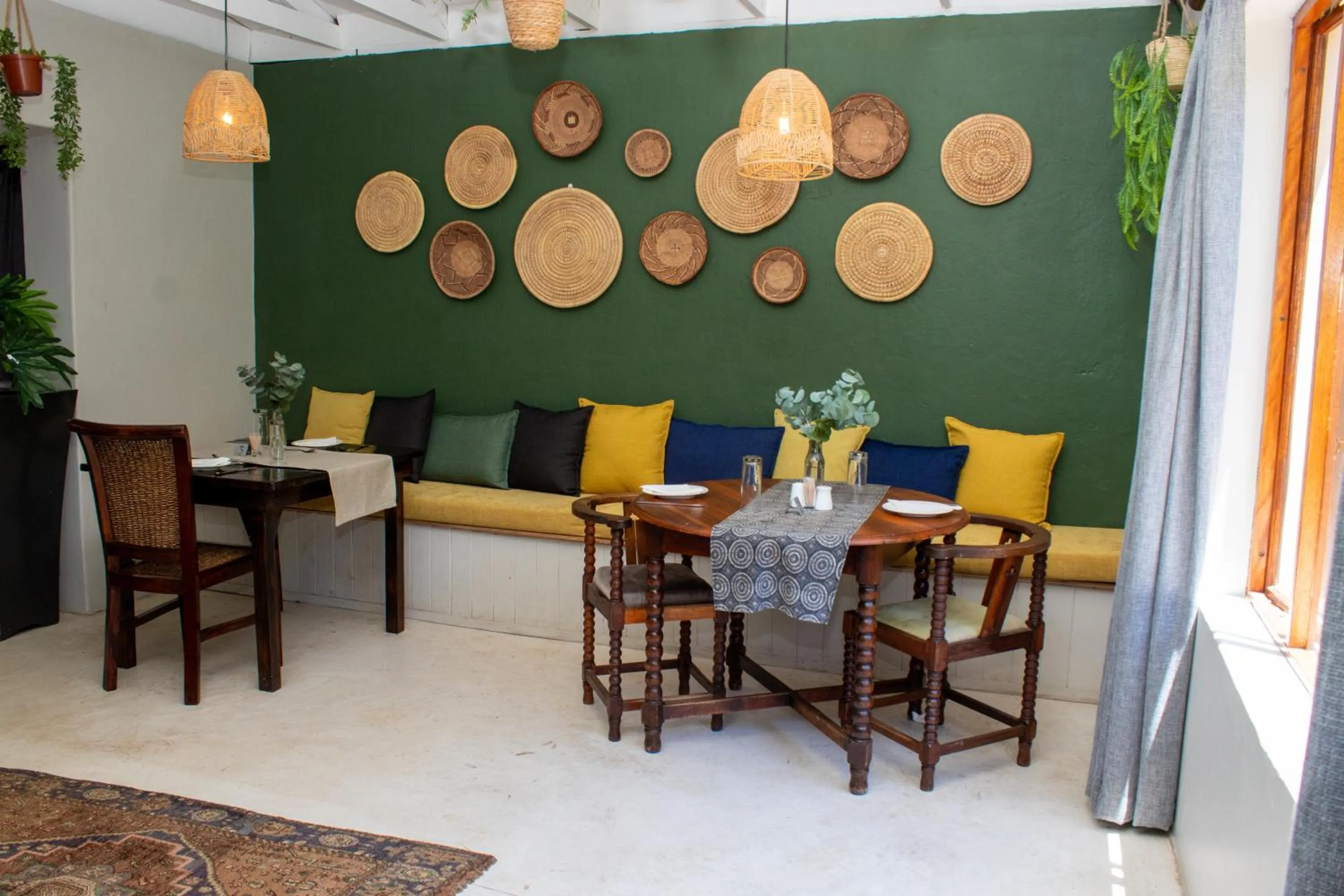 Restaurant/places to eat in Misty Mountain Reserve