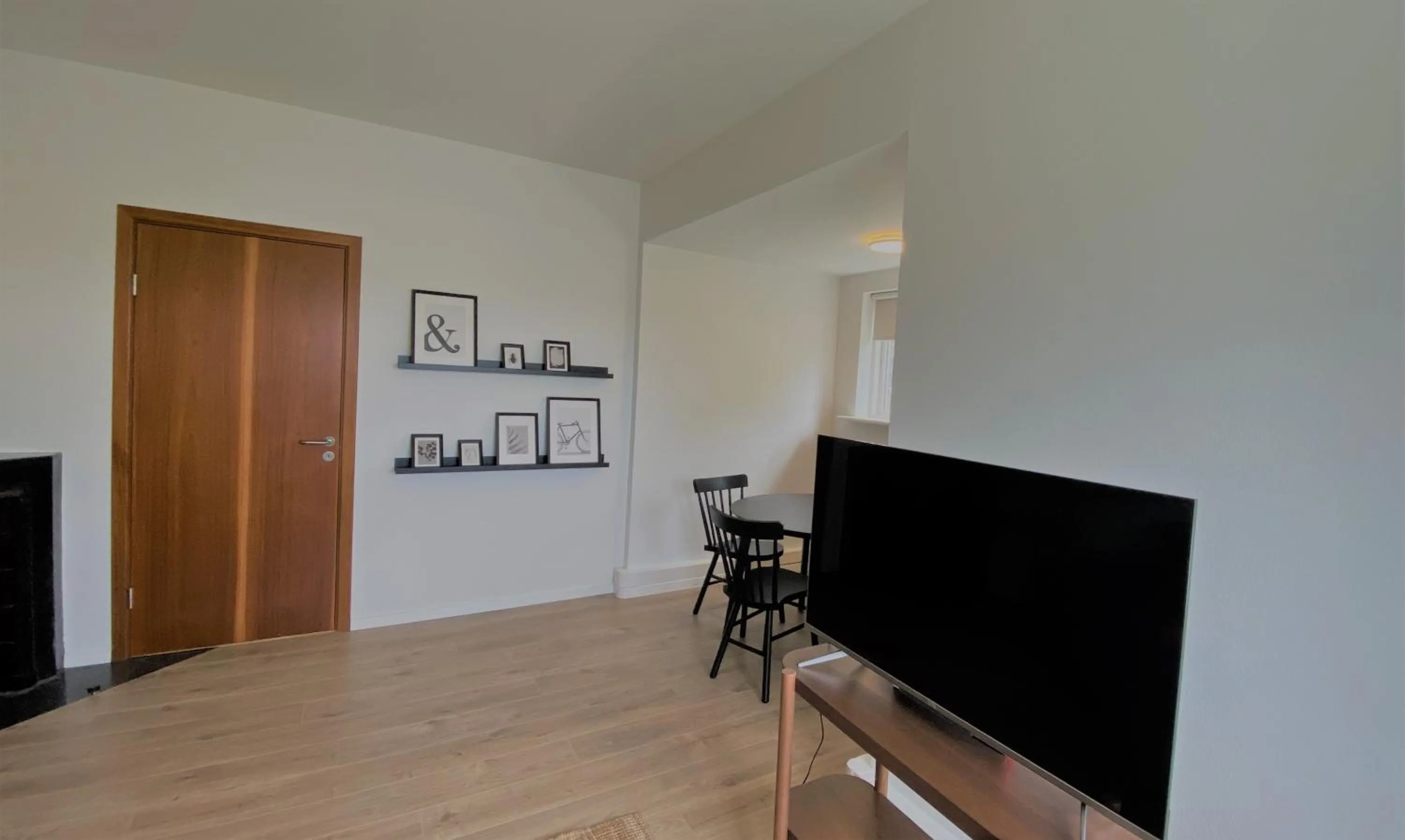 TV and multimedia in Day Dream Soleyjargata Rooms & Apartments