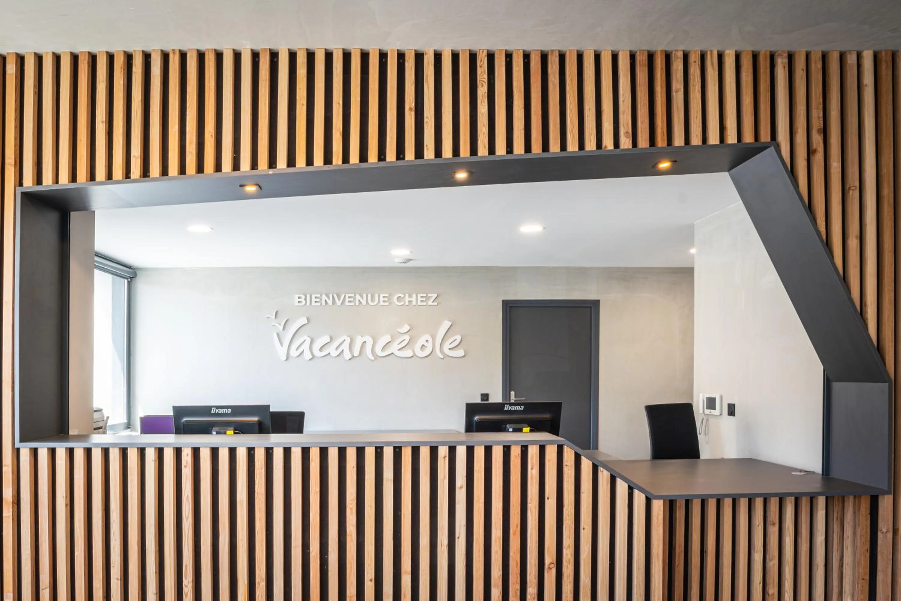 Property logo or sign in Résidence Vacancéole - Les Ecrins d'Auris