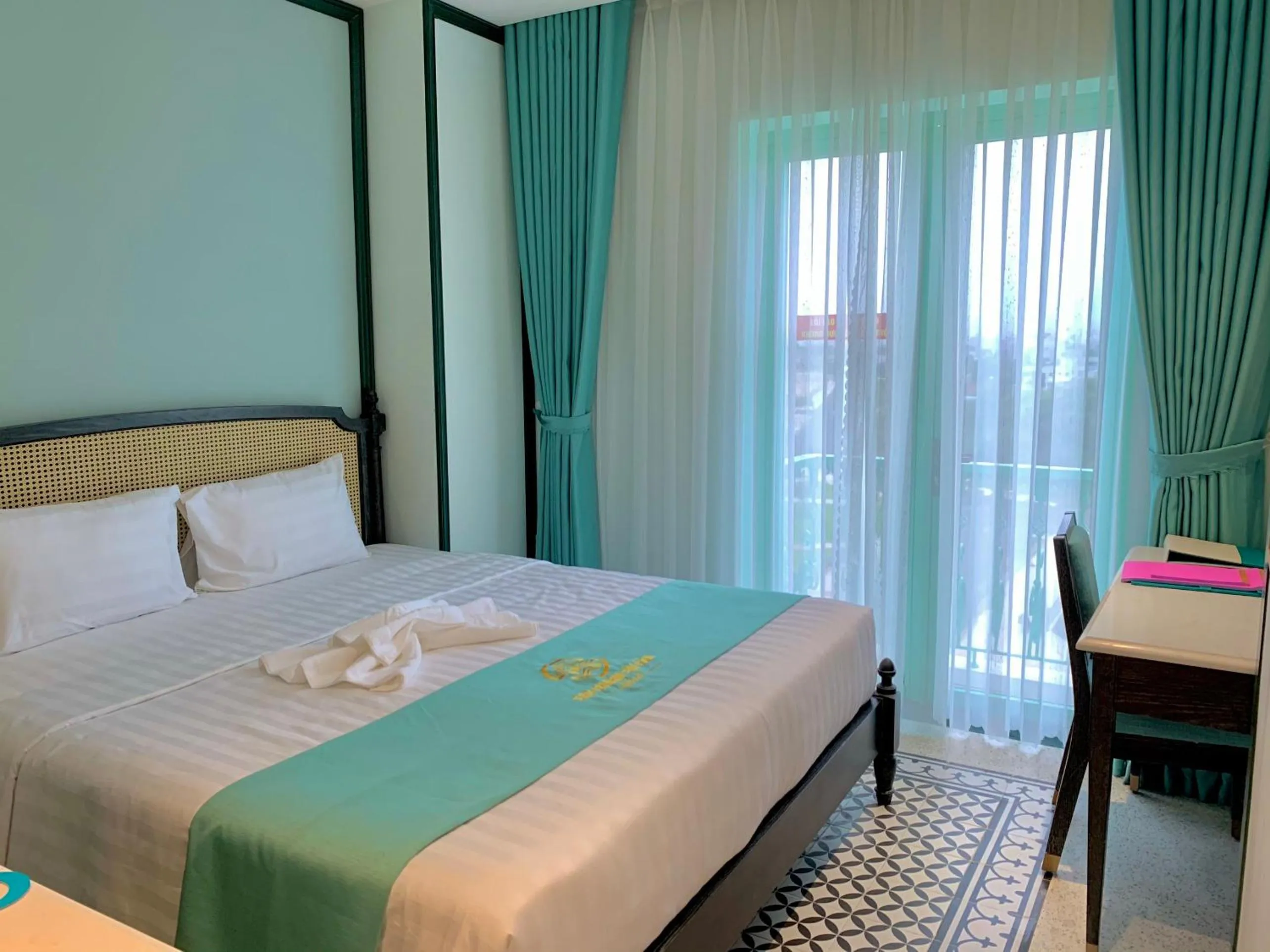 Bedroom, Bed in Sao Charm Sài Gòn Hotel