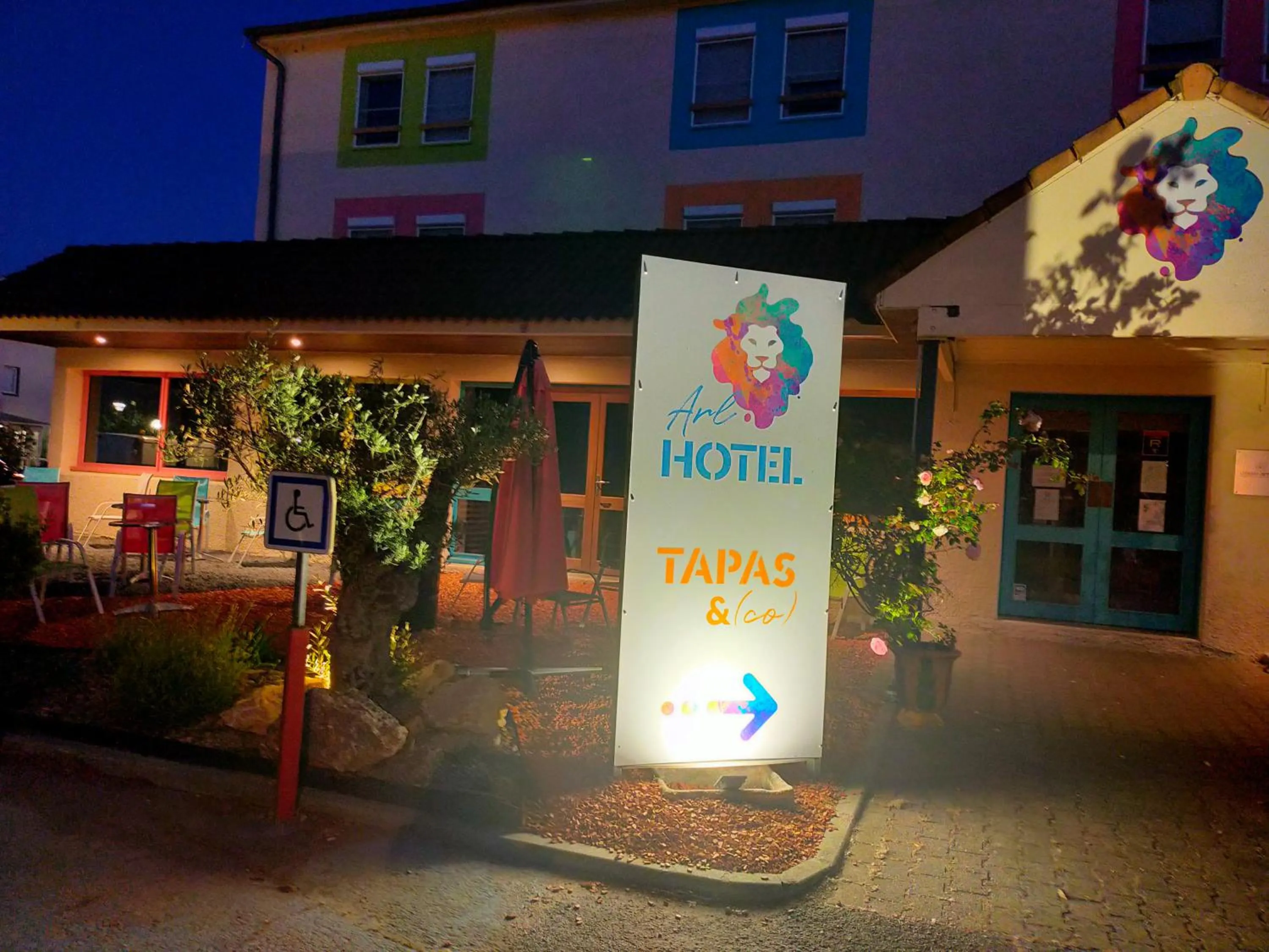 Property building in Urban Style Arl HOTEL