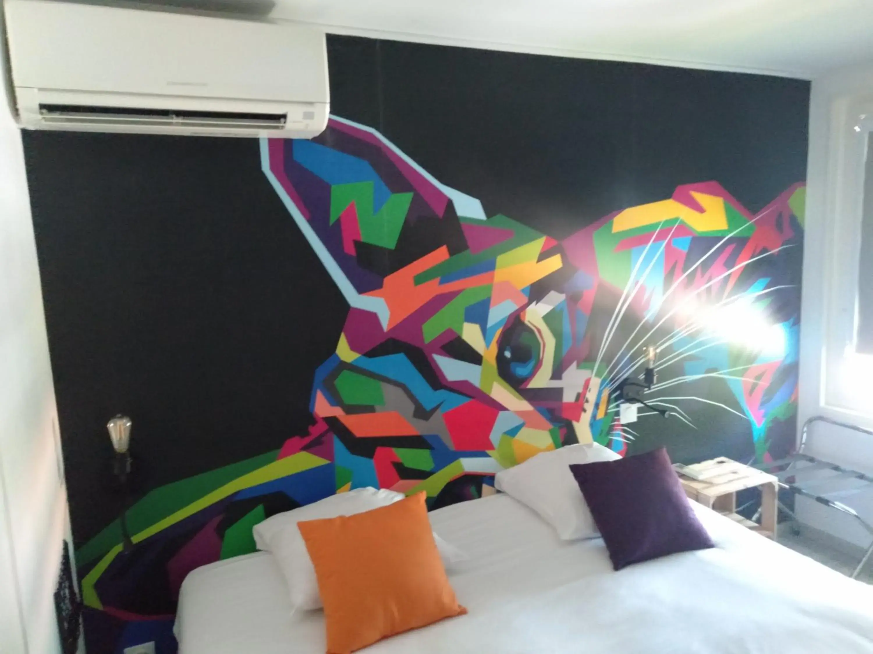 Bed in Urban Style Arl HOTEL Bed in Urban Style Arl HOTEL