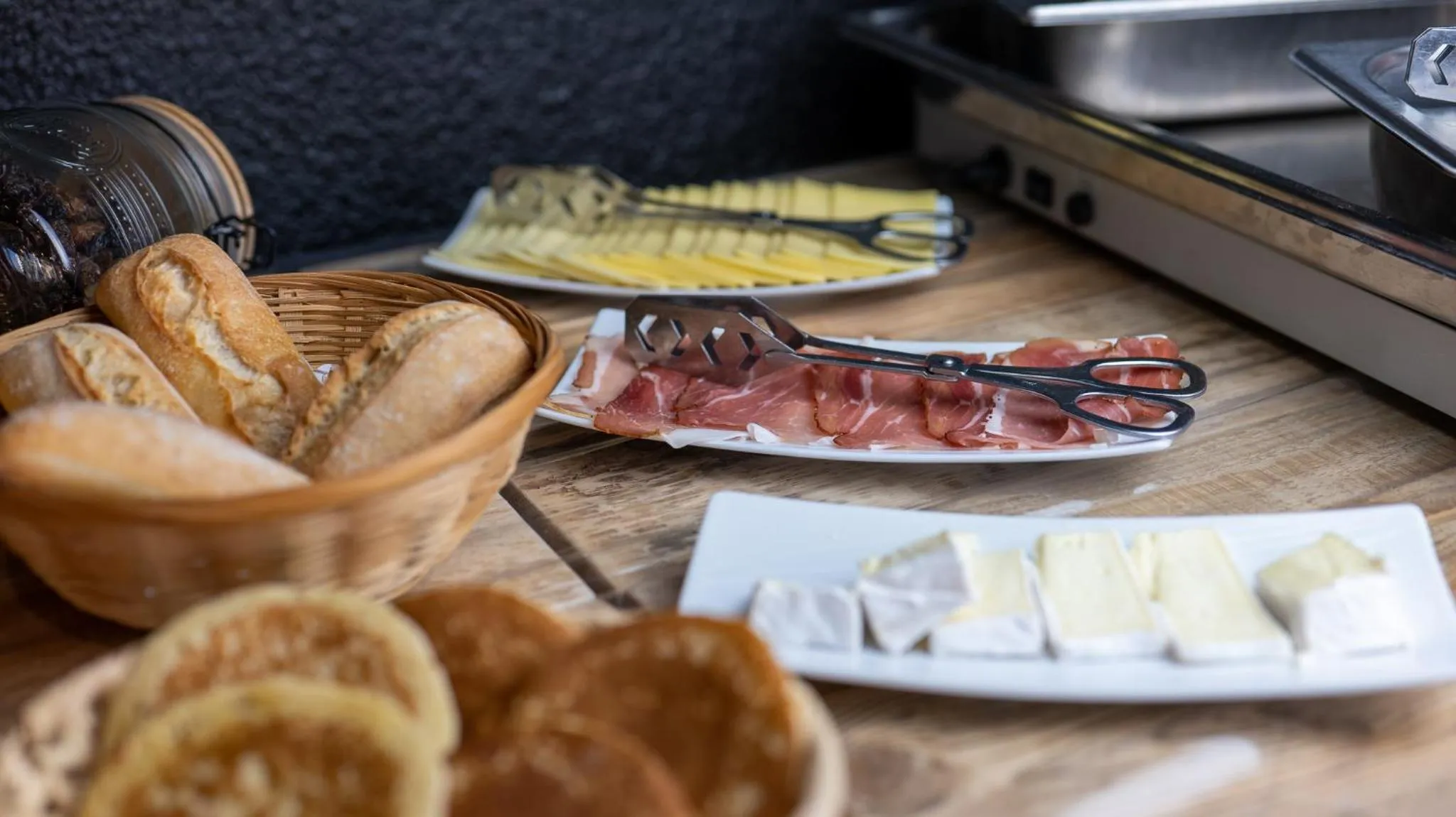 Buffet breakfast in Urban Style Arl HOTEL