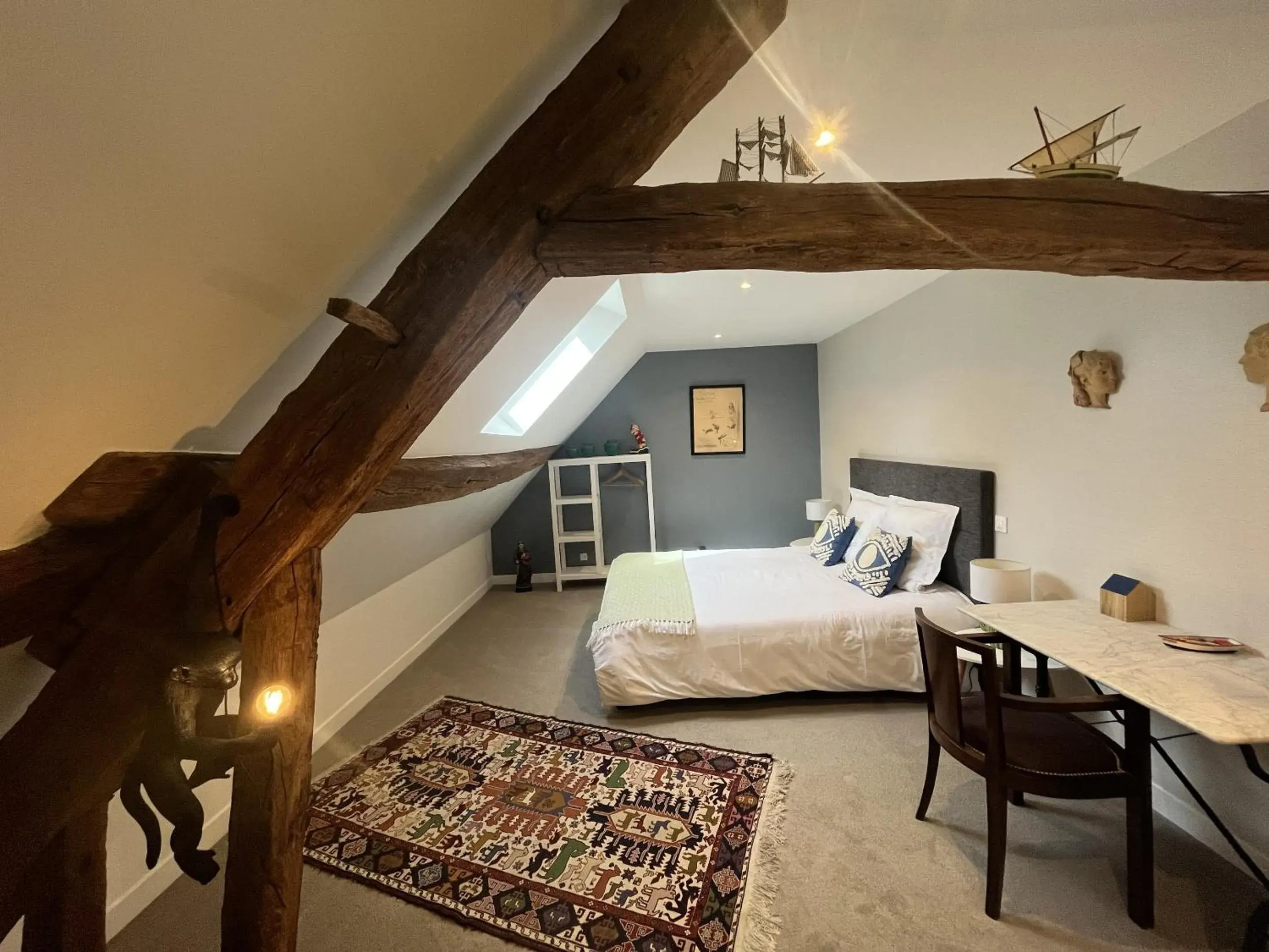 Double Room with Private Bathroom in Le Clos des Châteaux Double Room with Private Bathroom in Le Clos des Châteaux