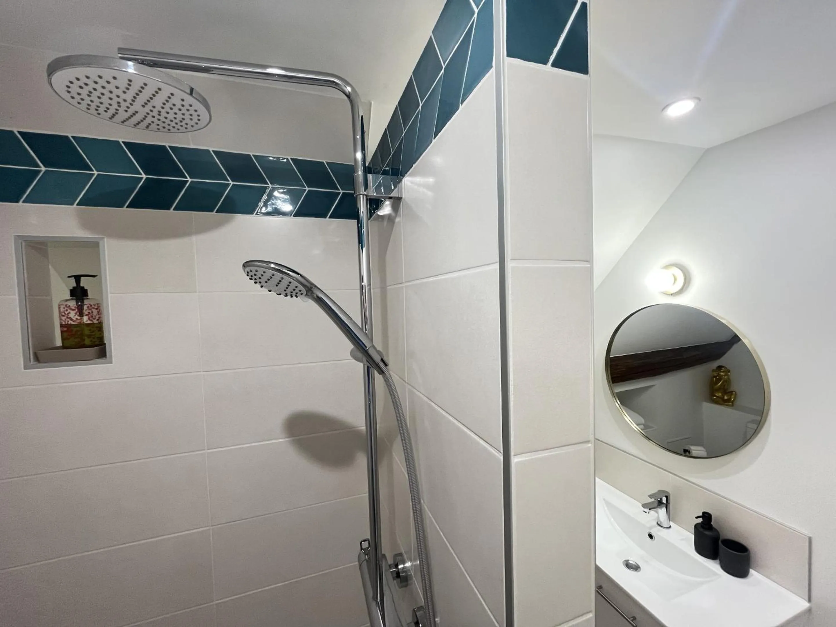 Bathroom in Le Clos des Châteaux