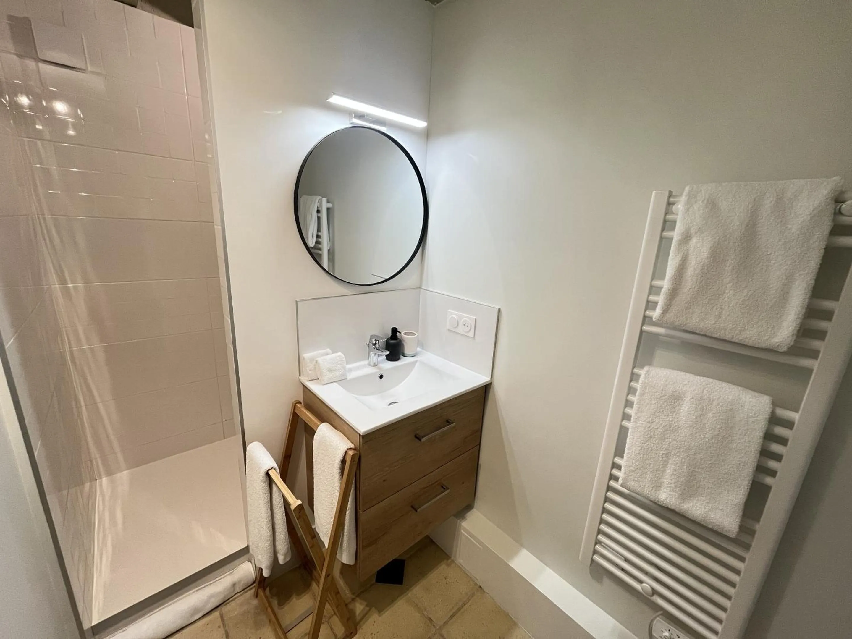 Bathroom in Le Clos des Châteaux