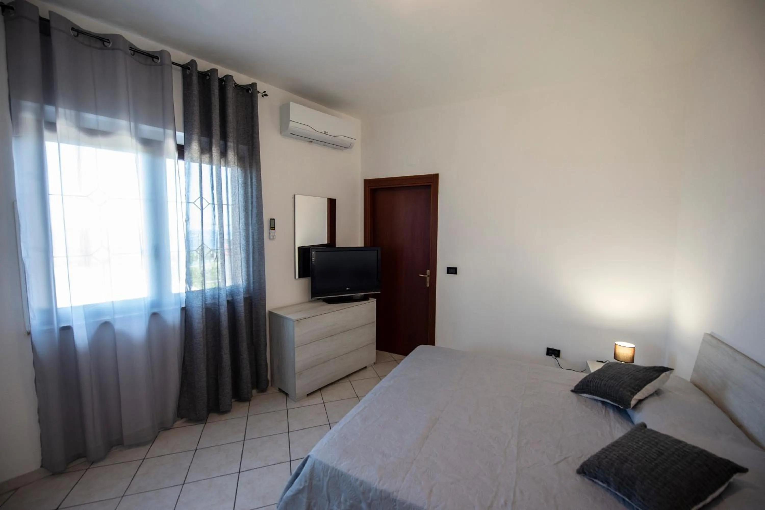 Photo of the whole room, Bed in B&B Esterita