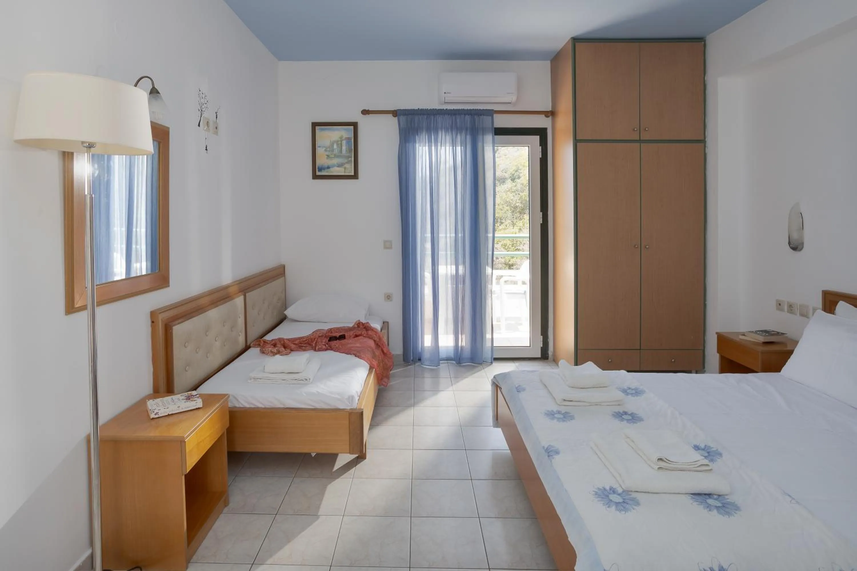 Bed in Sunny Hill by Estia ex Mary Sofi