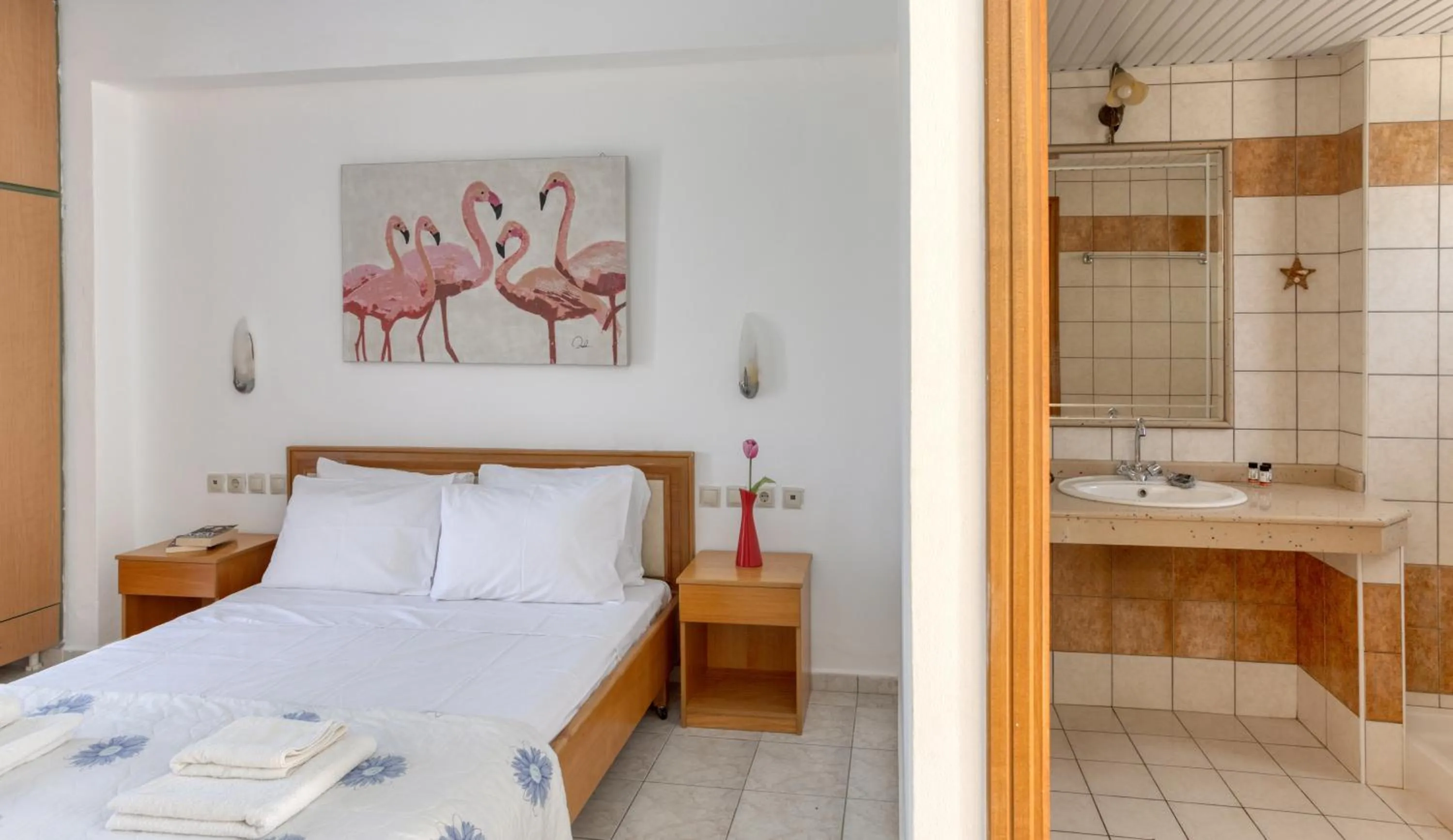 Bed in Sunny Hill by Estia ex Mary Sofi