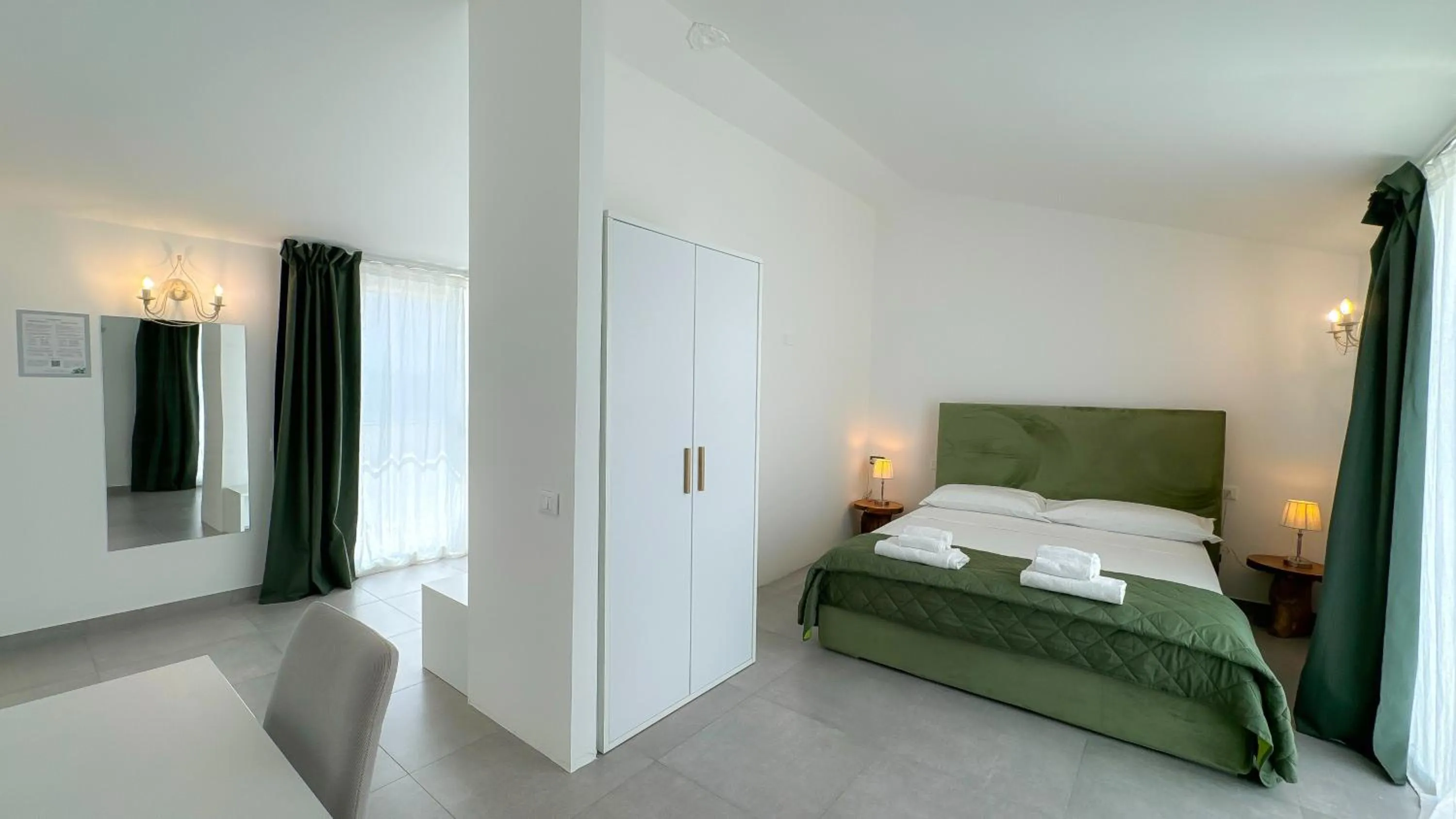 Bedroom in Dimora Calauriia - Adults Only