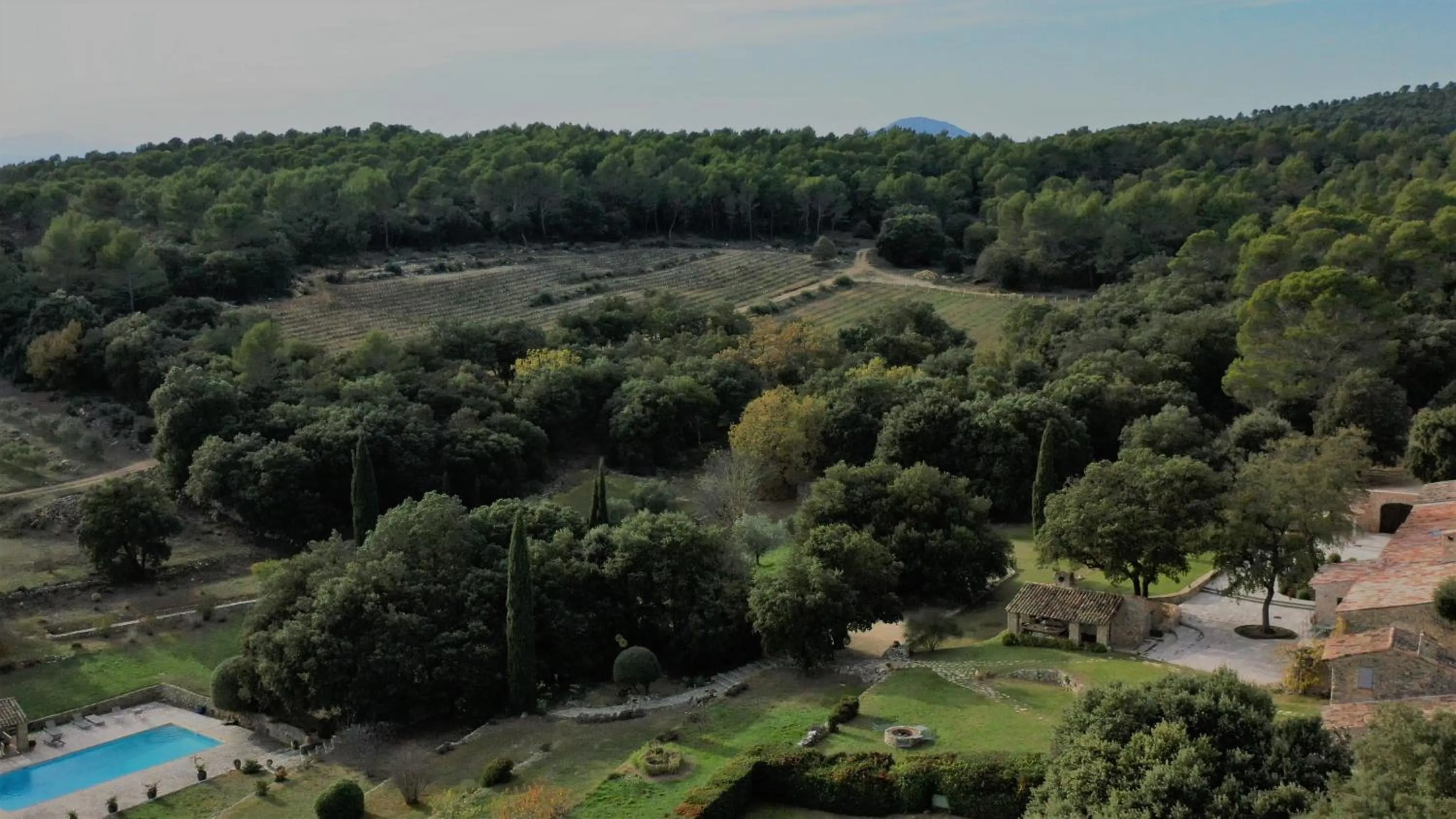 Property building in Le Barretian