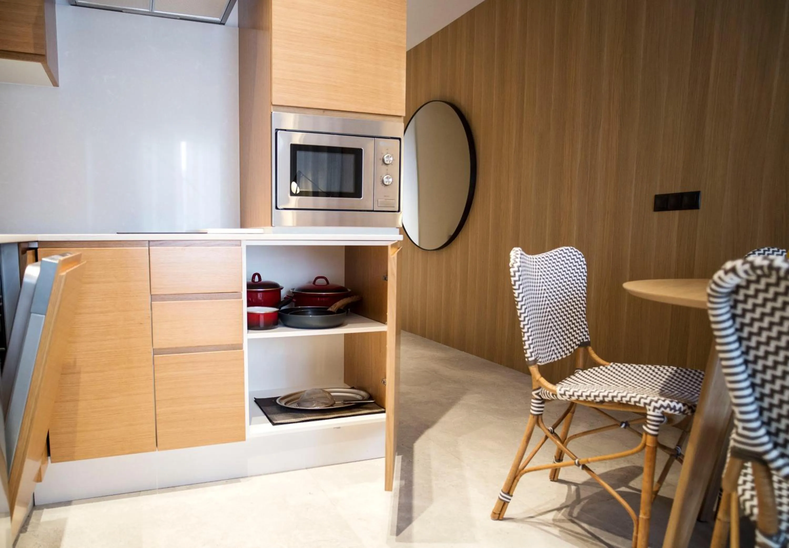 Kitchen or kitchenette in Goodnight Cádiz Apartments