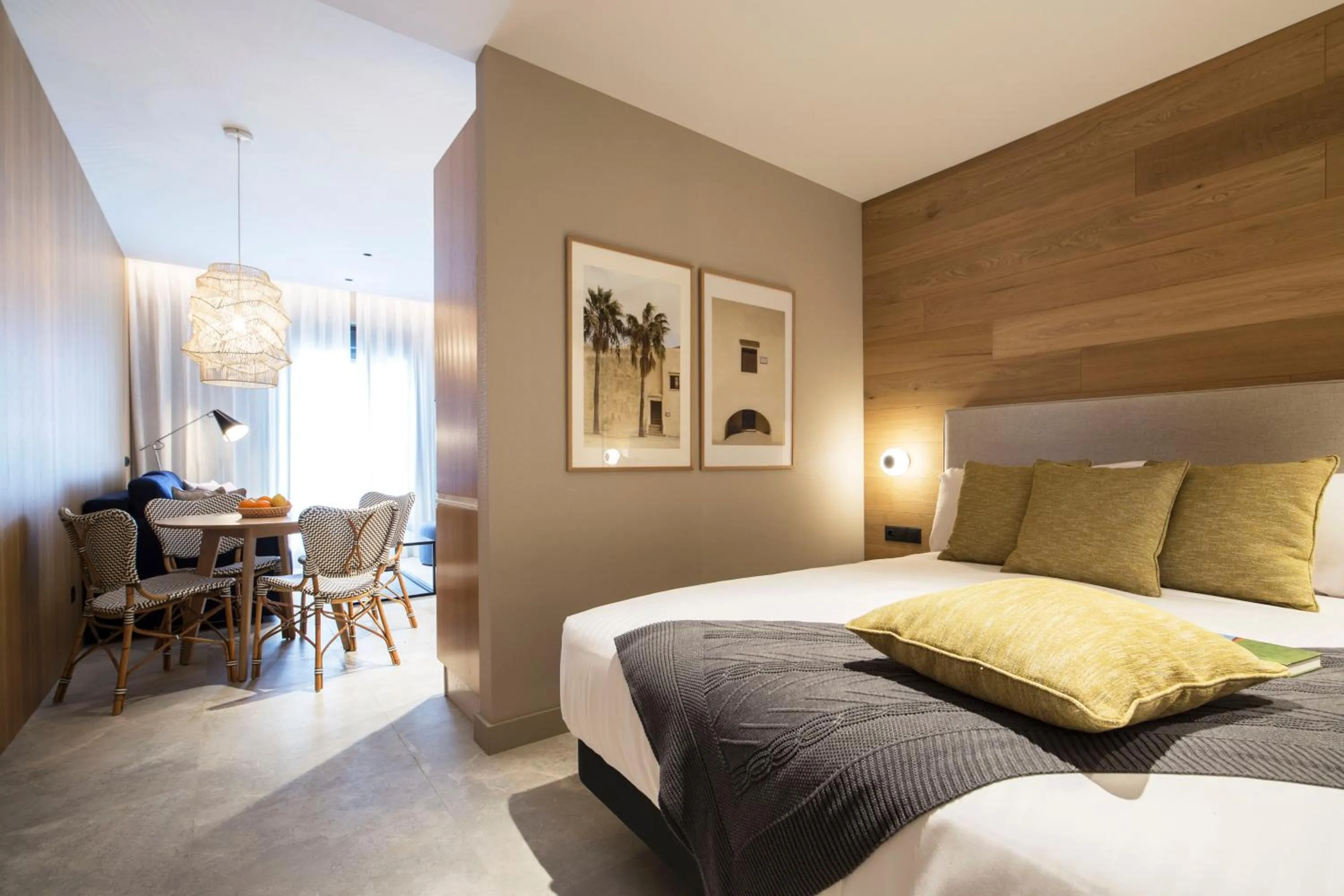 Living room, Bed in Goodnight Cádiz Apartments