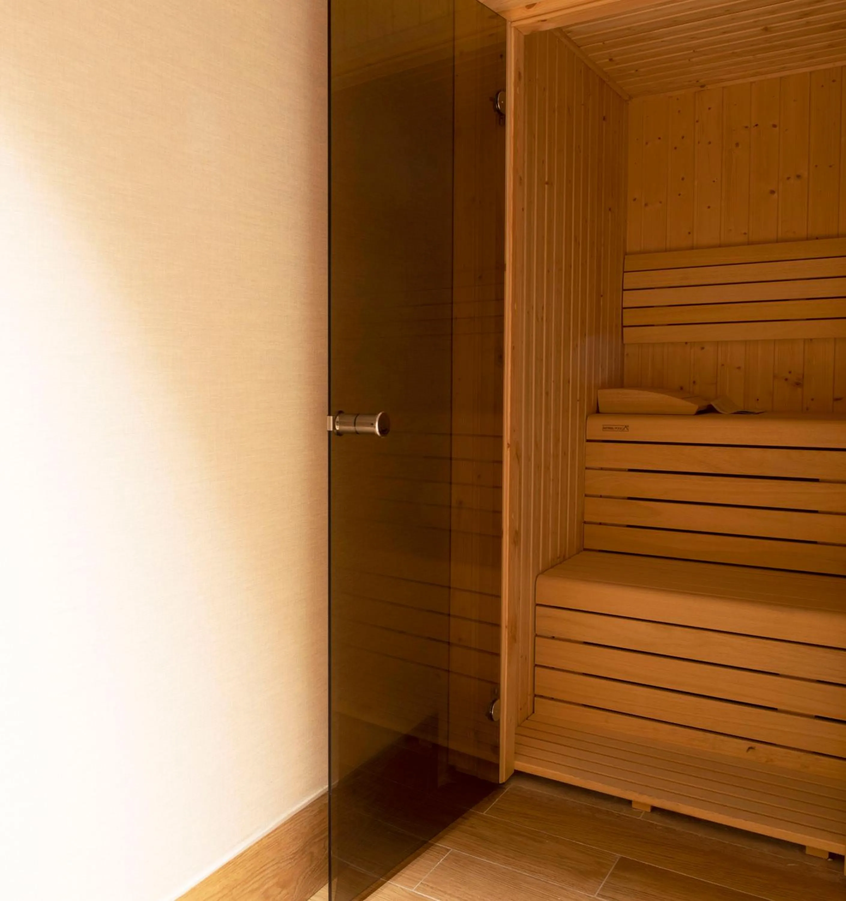 Sauna in Goodnight Cádiz Apartments