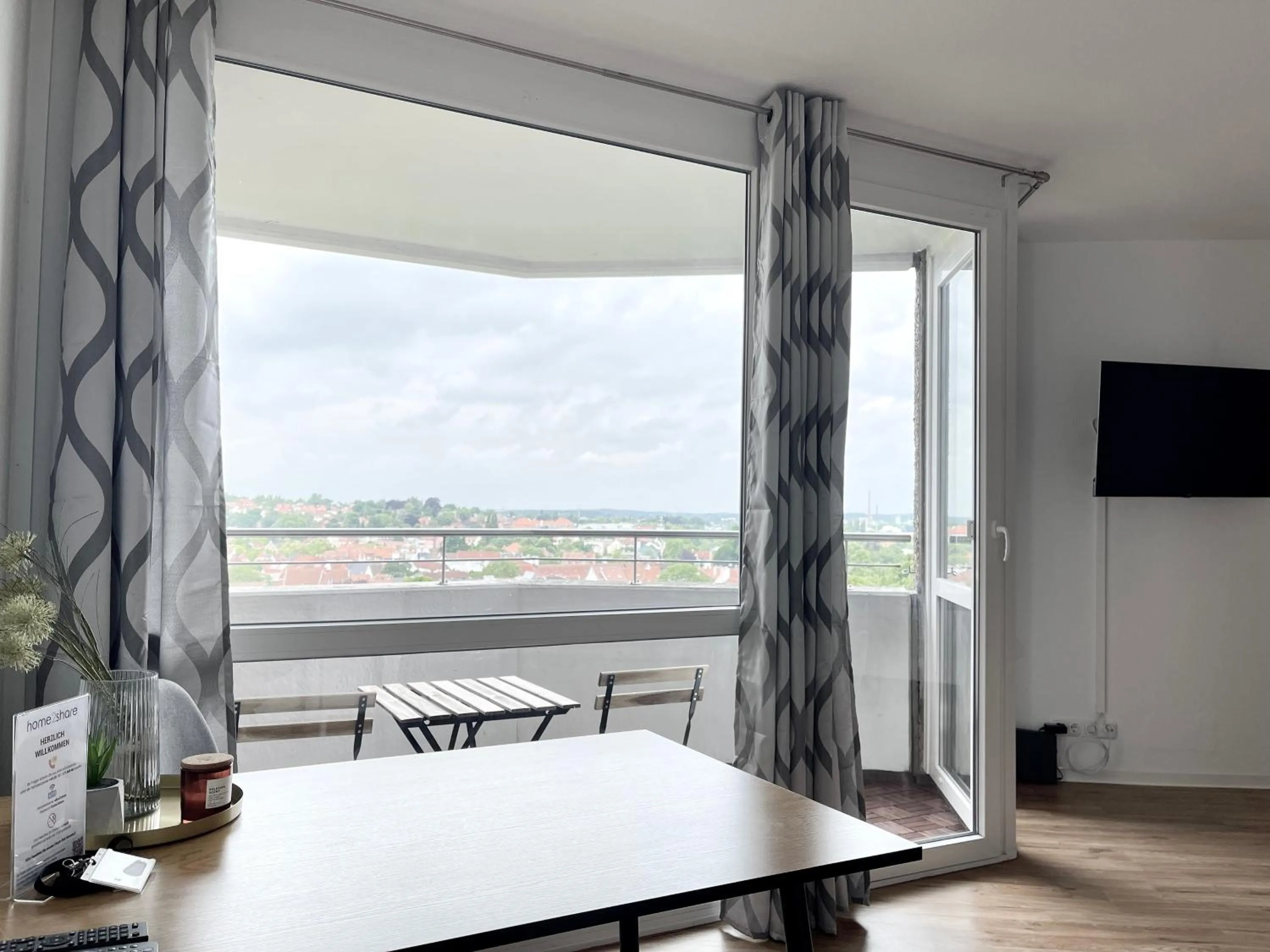 View (from property/room) in Zentral gelegene Studios