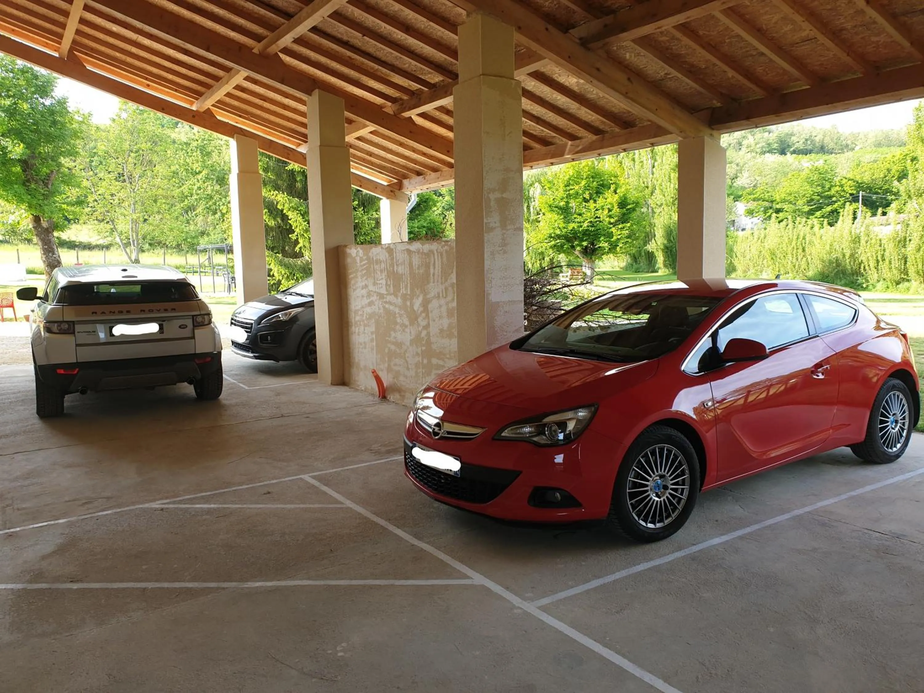 Parking in Chambres et Table d'hôtes "La Pastorale Gourmande" FR - NE - EN - DE - IT