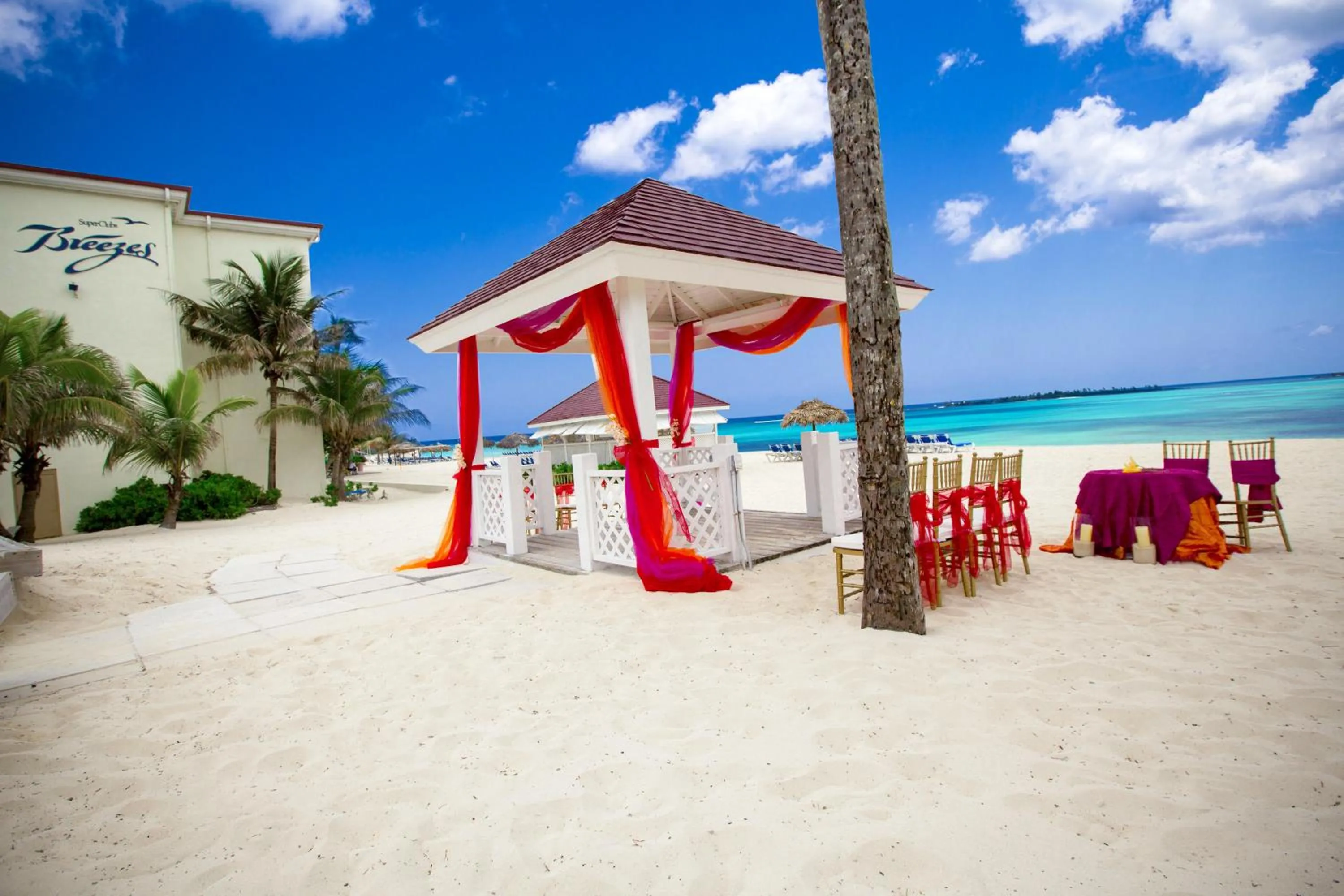 Day in Breezes Resort & Spa All Inclusive, Bahamas