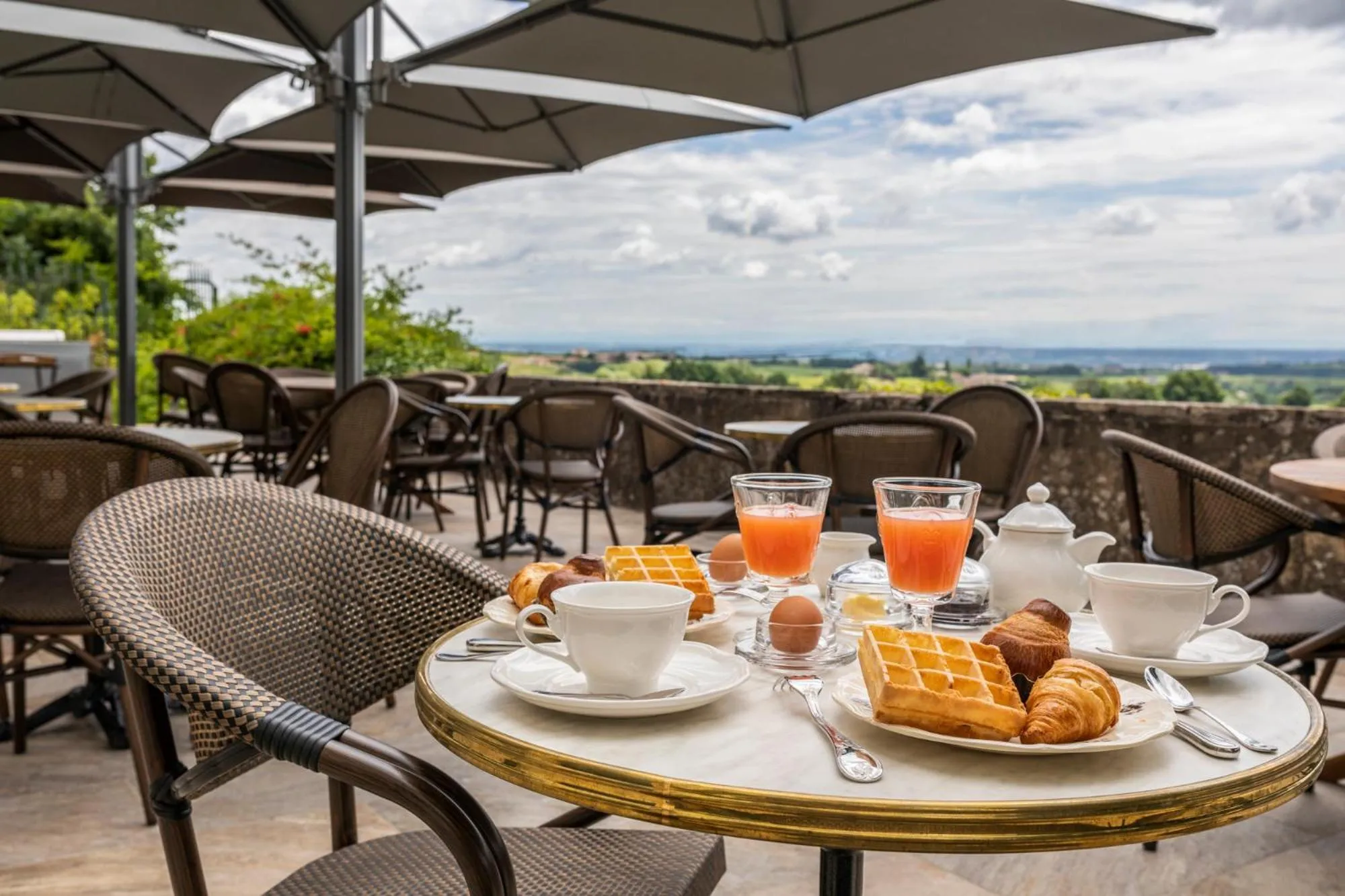 Breakfast in Hôtel Villa Alexandre