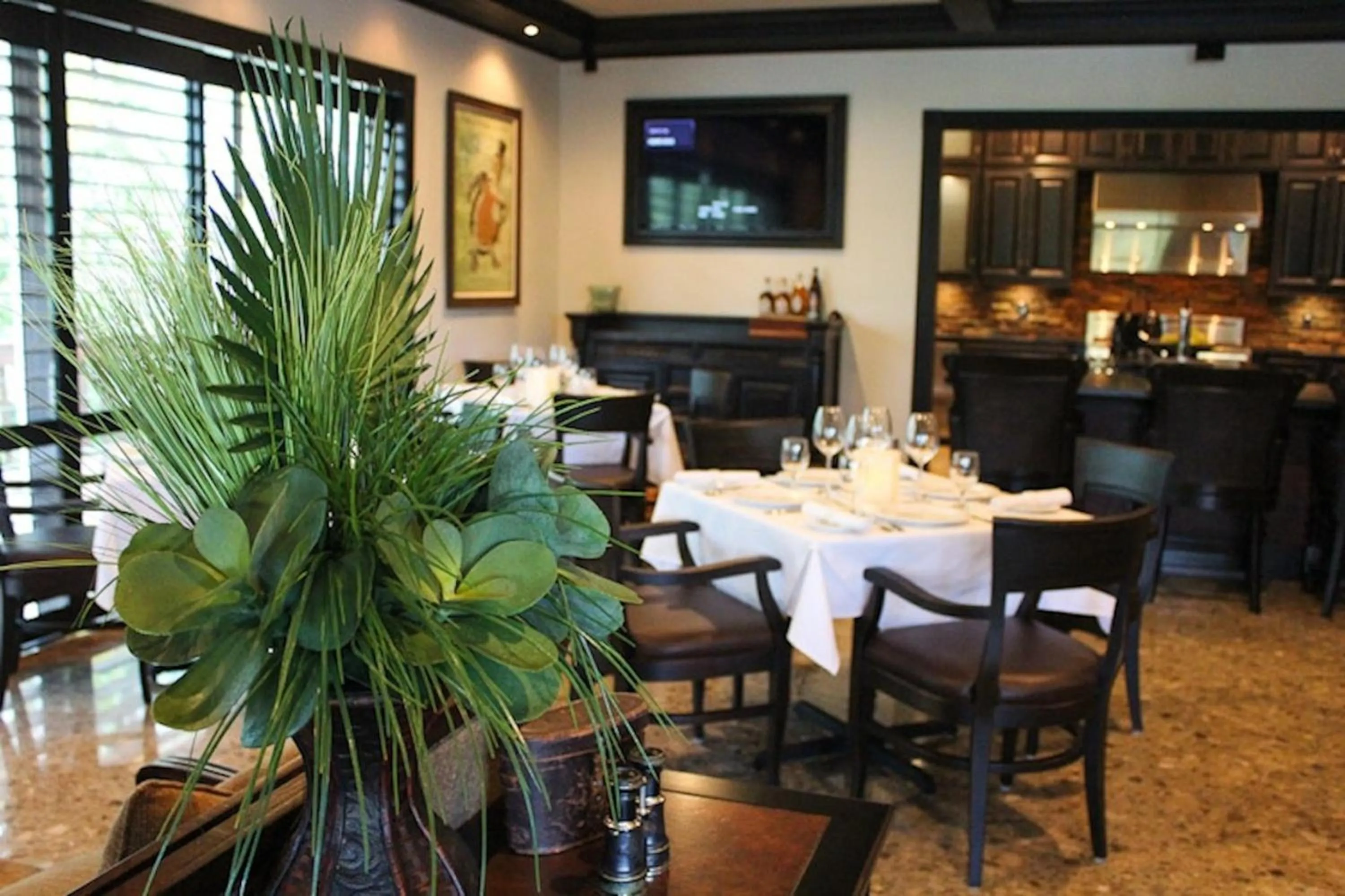 Restaurant/places to eat in Dolphin Cove