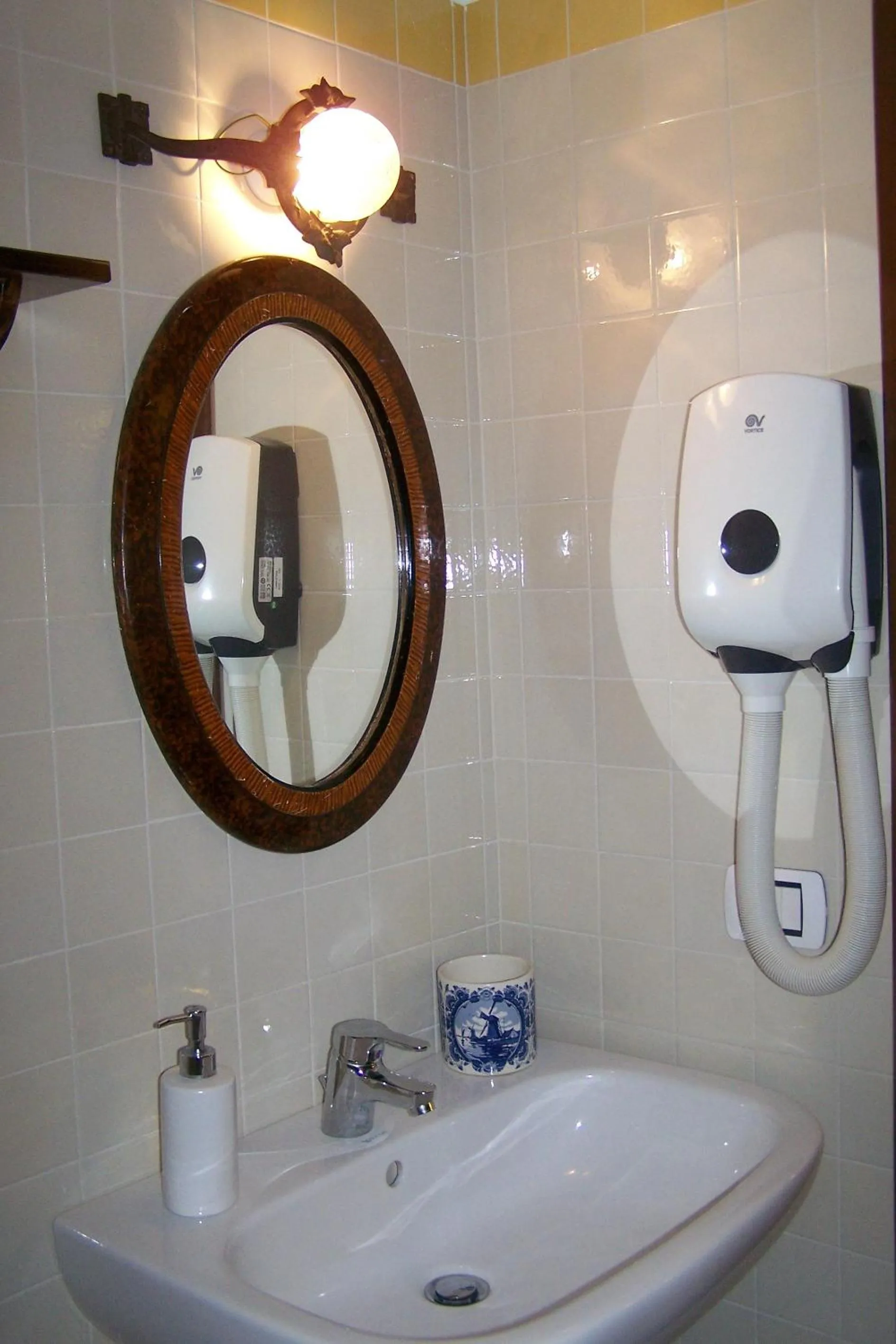 Bathroom in B&B Torre Lara