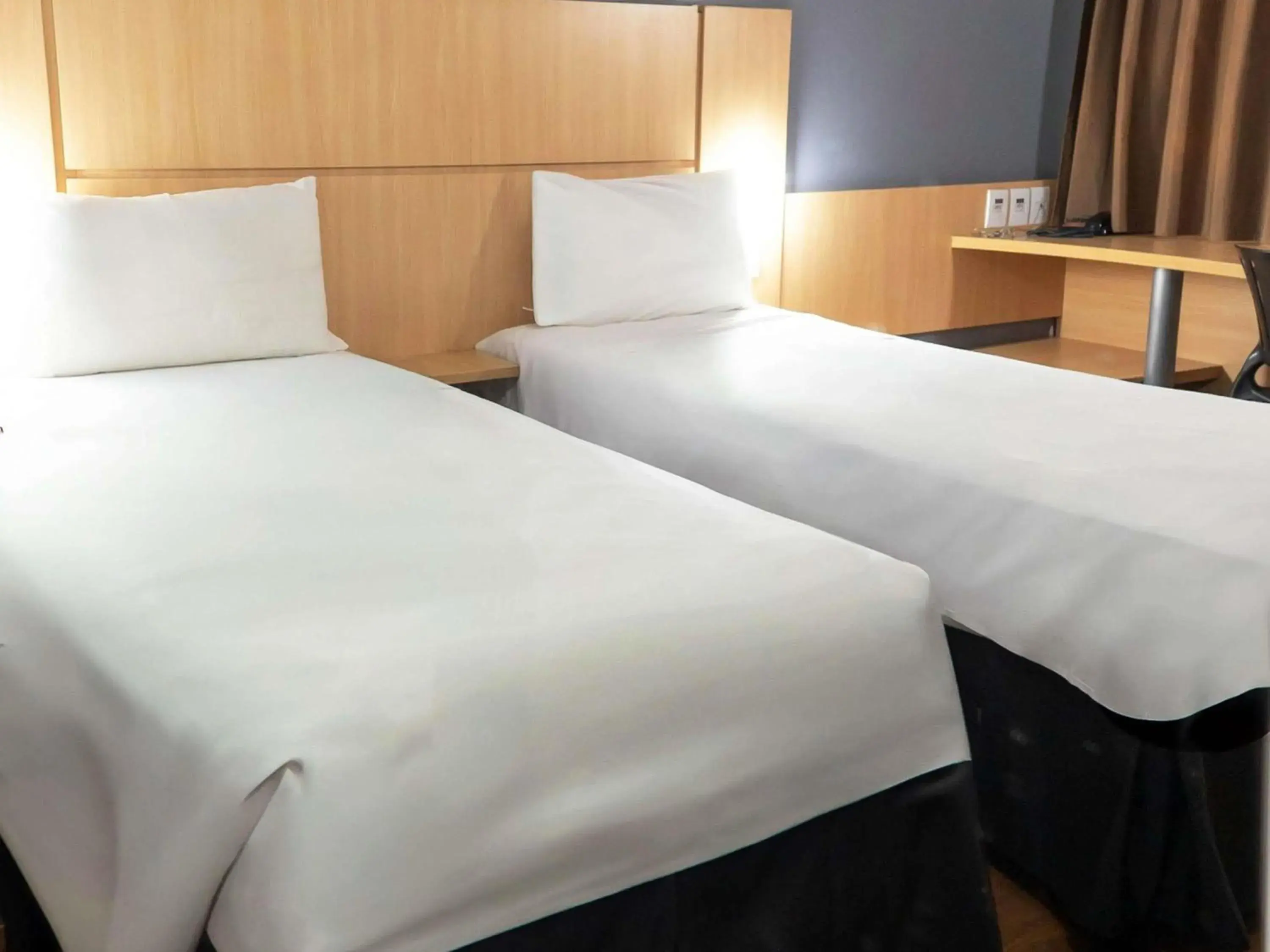 Bedroom, Bed in ibis Contagem Ceasa Bedroom, Bed in ibis Contagem Ceasa