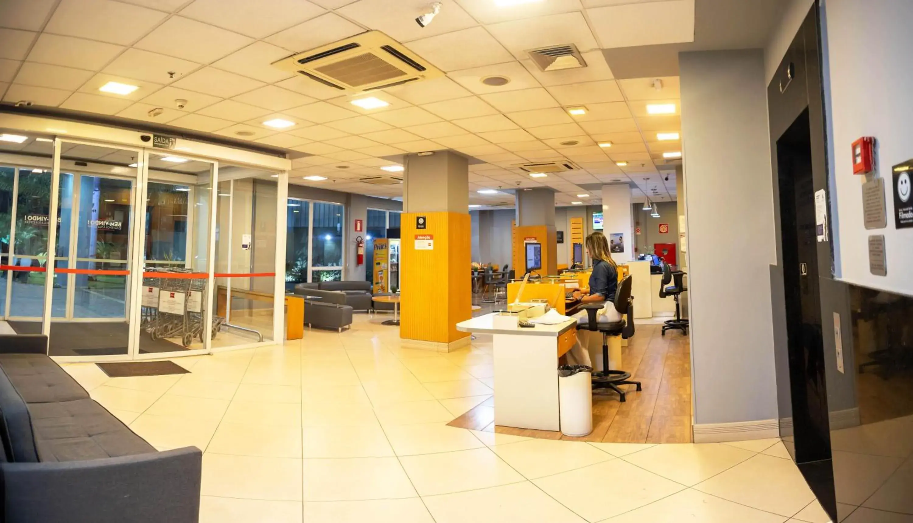 Lobby or reception in ibis Contagem Ceasa Lobby or reception in ibis Contagem Ceasa