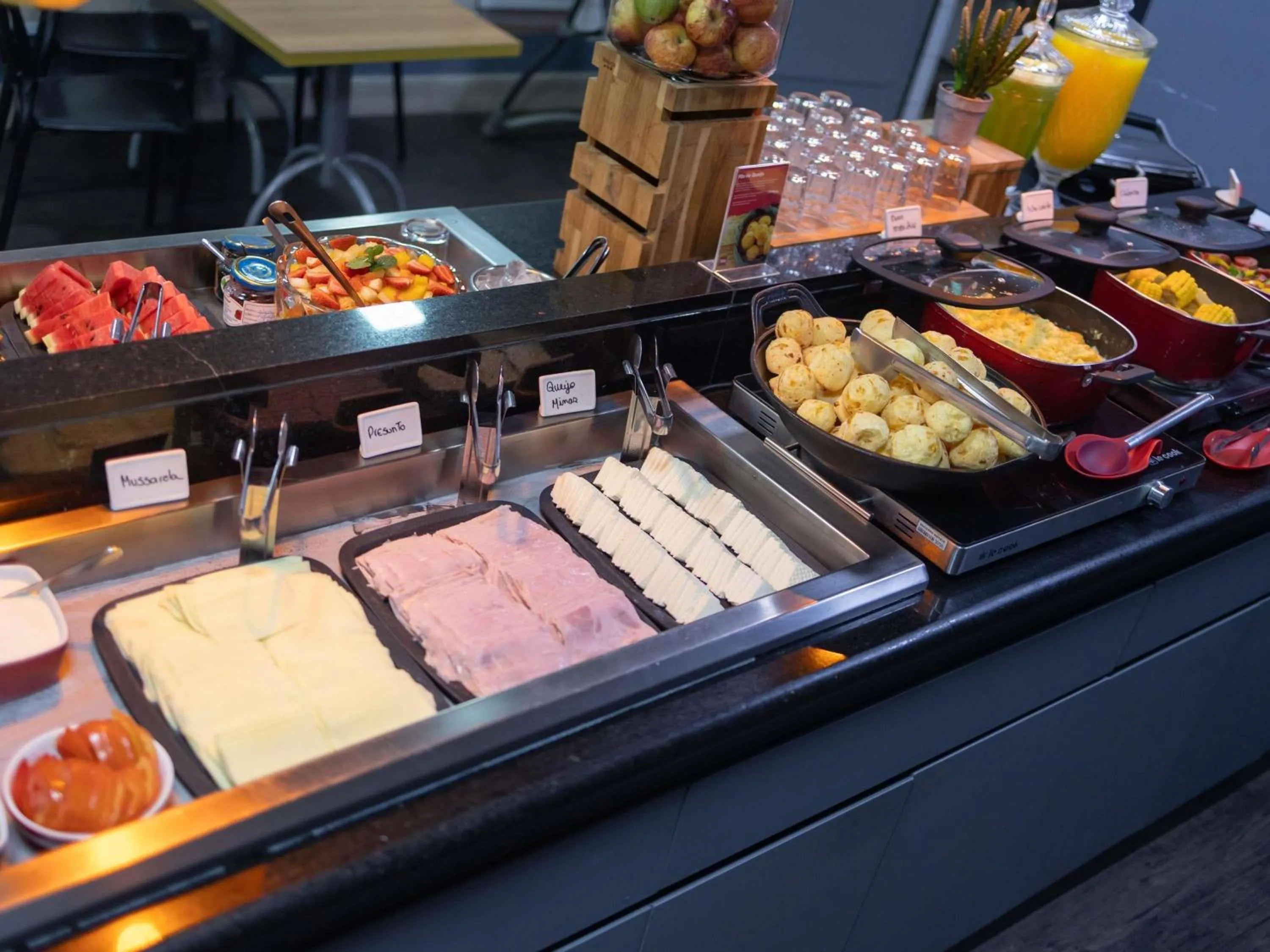 Breakfast in ibis Contagem Ceasa