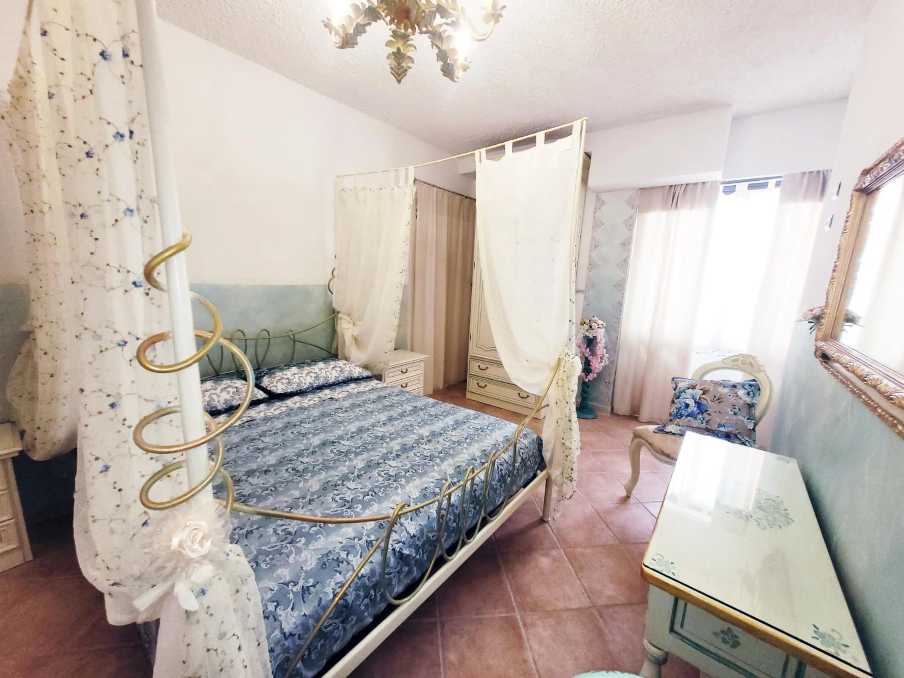 Photo of the whole room in Bellavista Versilia