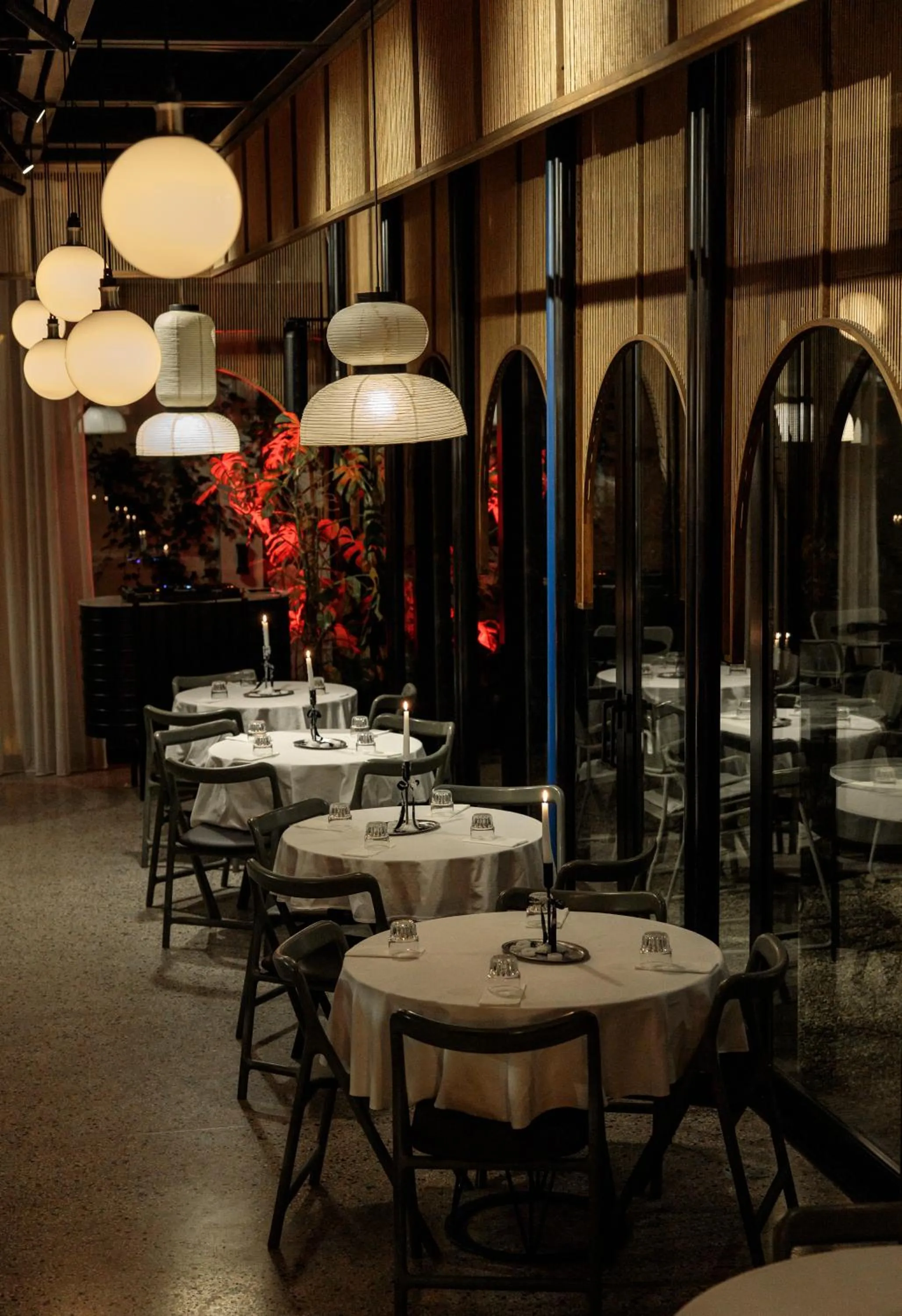 Restaurant/places to eat in Pavilion Boutique Hotel